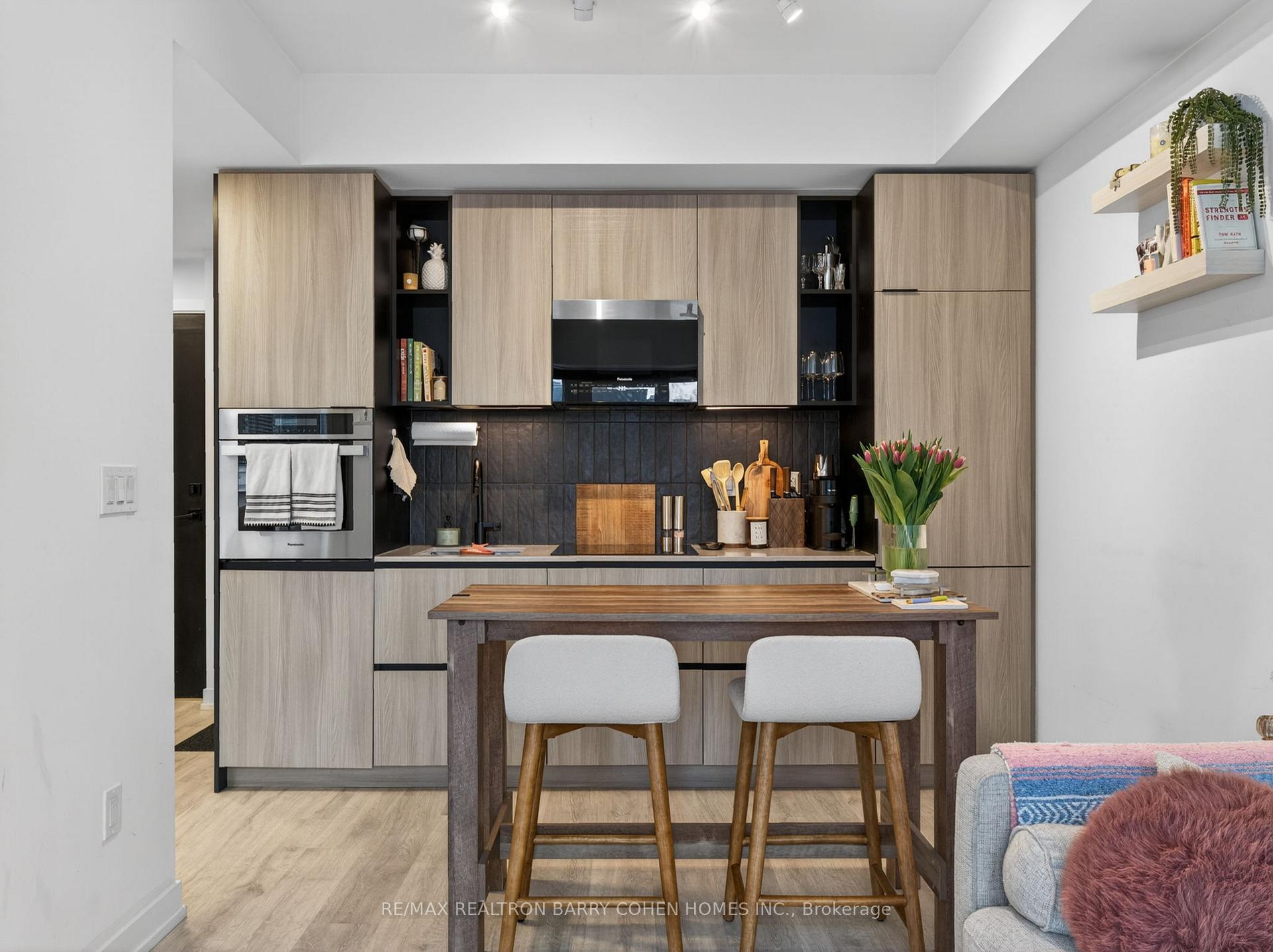 Photo 9 of Unit PH3, 2 Augusta Avenue, Toronto, Waterfront Communities — HOMEH