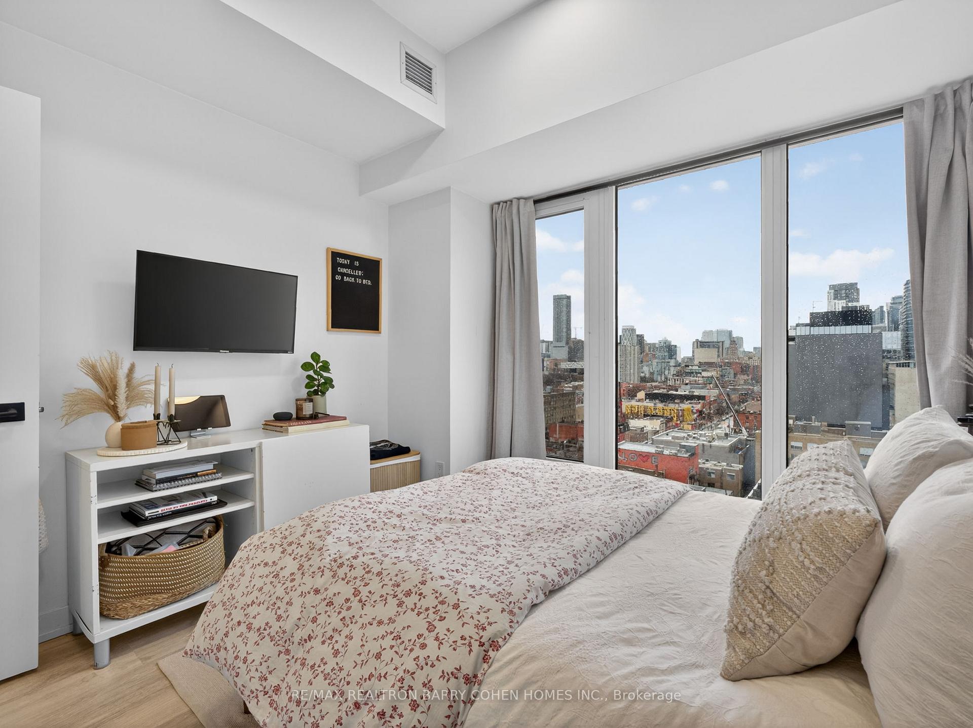 Photo 21 of Unit PH3, 2 Augusta Avenue, Toronto, Waterfront Communities — HOMEH