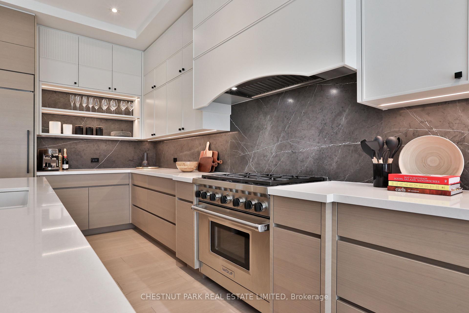 Photo 14 of 2 Marchwood Drive, North York, Lansing-Westgate — HOMEH