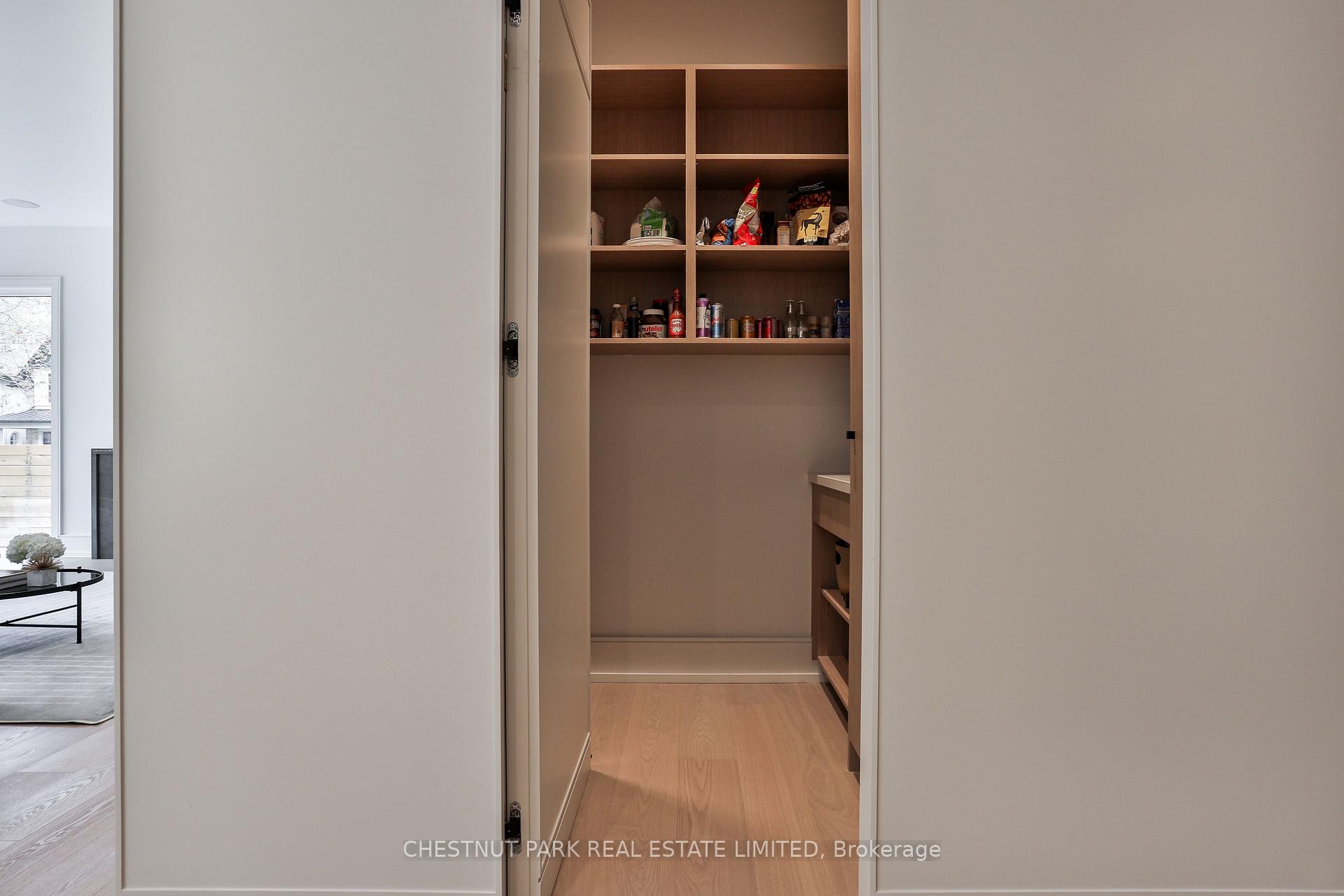 Photo 16 of 2 Marchwood Drive, North York, Lansing-Westgate — HOMEH