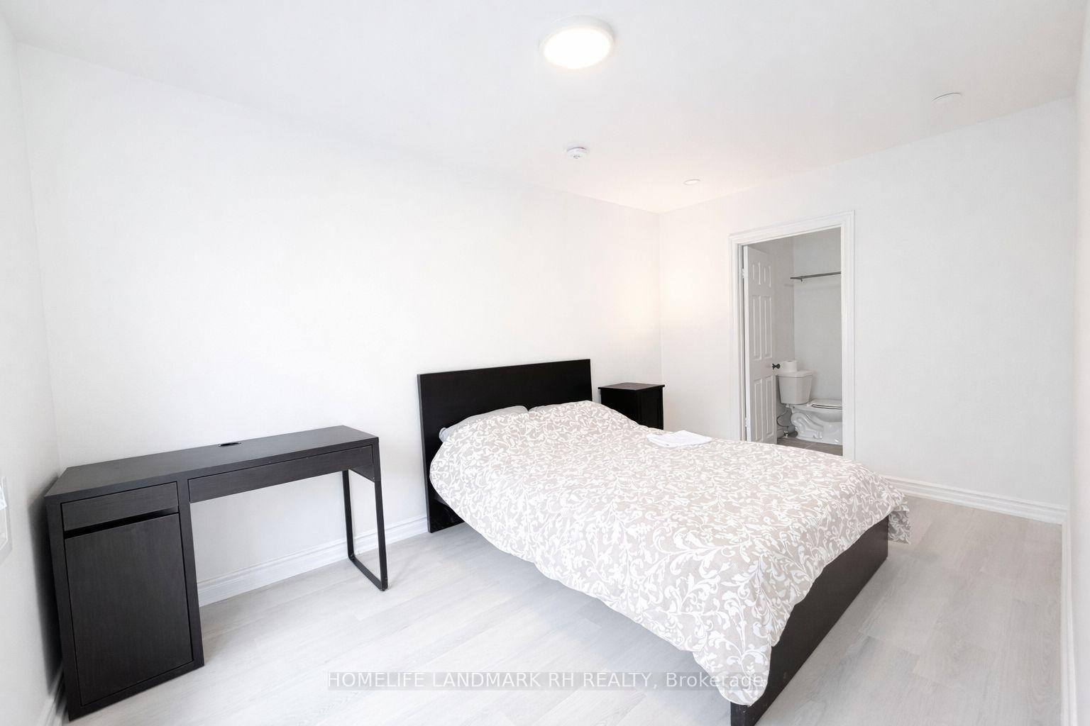 Photo 6 of Unit A, 46 Glen Cameron Road, Markham, Thornhill — HOMEH