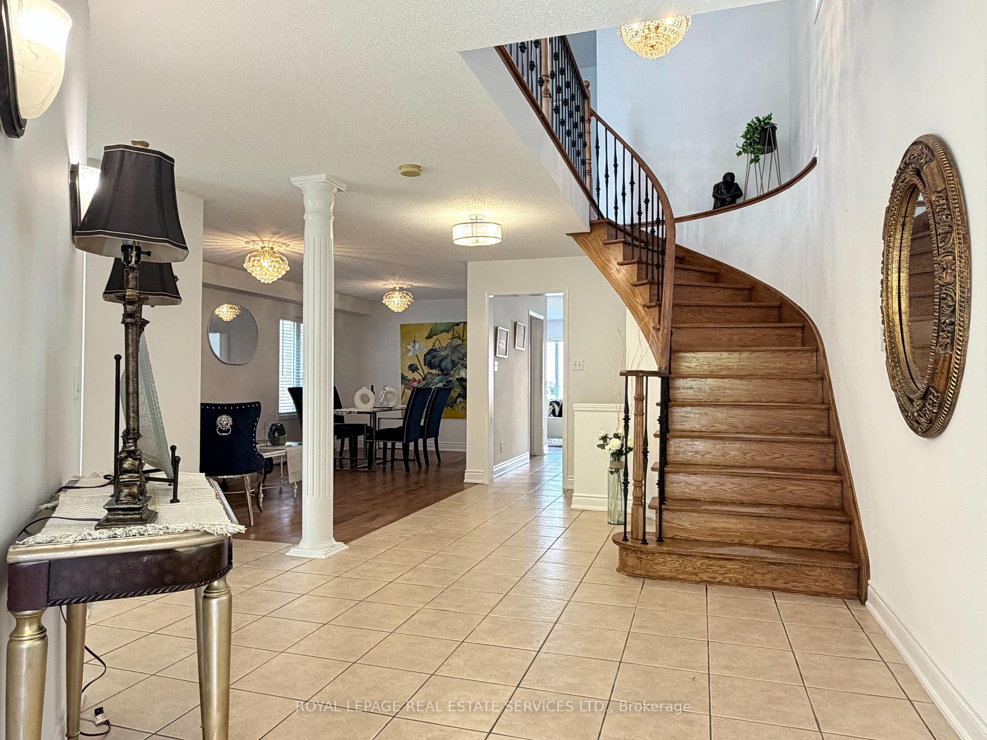 Photo 11 of 5165 Rayana Ridge, Mississauga, Churchill Meadows — HOMEH