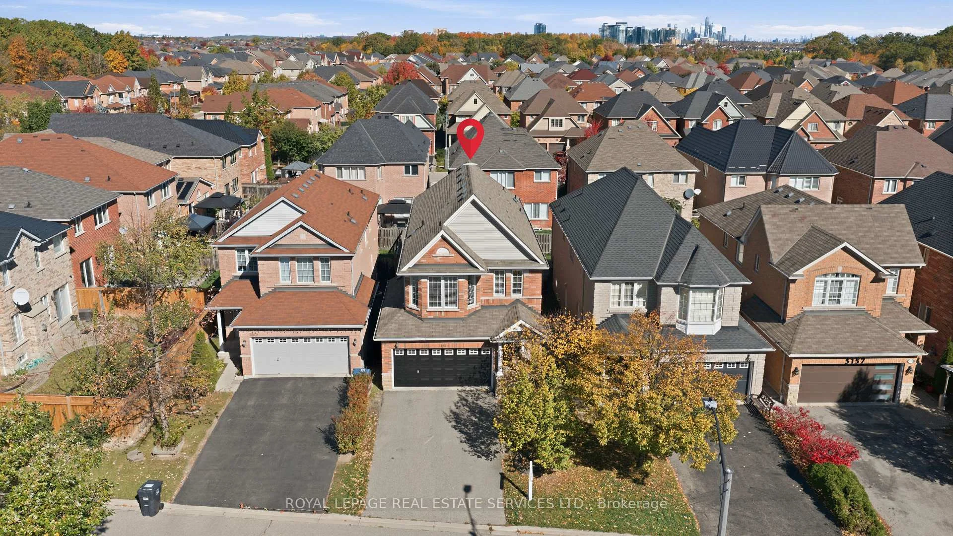 Photo 4 of 5165 Rayana Ridge, Mississauga, Churchill Meadows — HOMEH