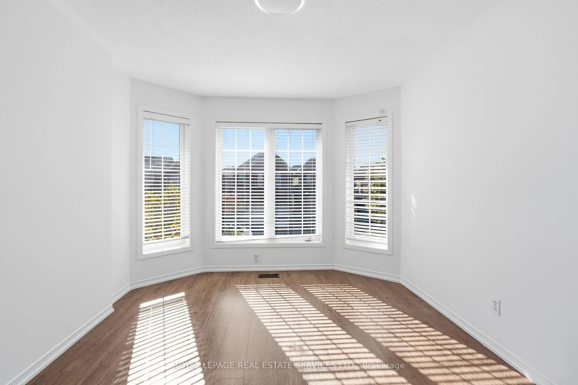 Photo 32 of 5165 Rayana Ridge, Mississauga, Churchill Meadows — HOMEH