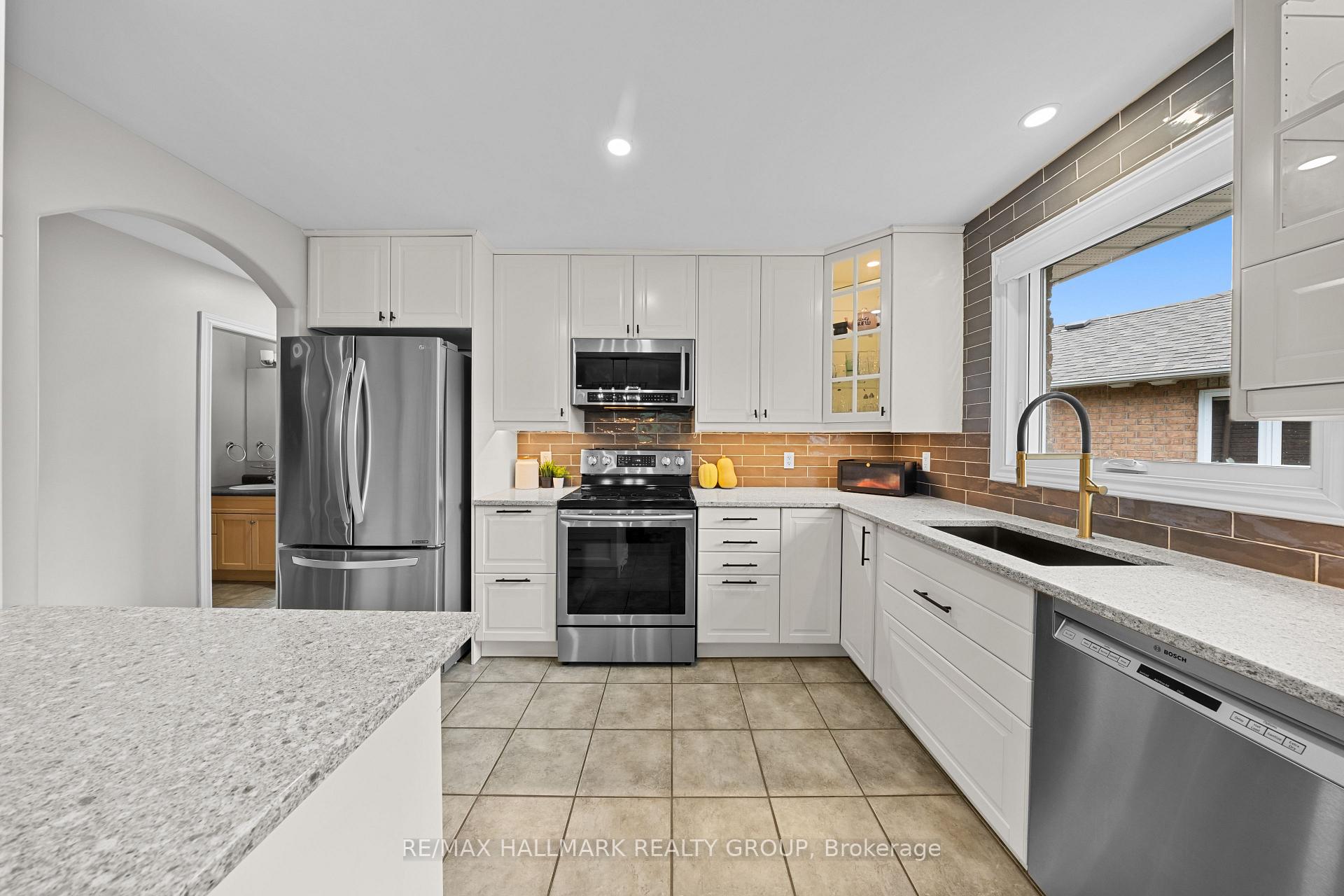 Photo 7 of 28 Dr Gordon Crescent, North Grenville, Kemptville — HOMEH