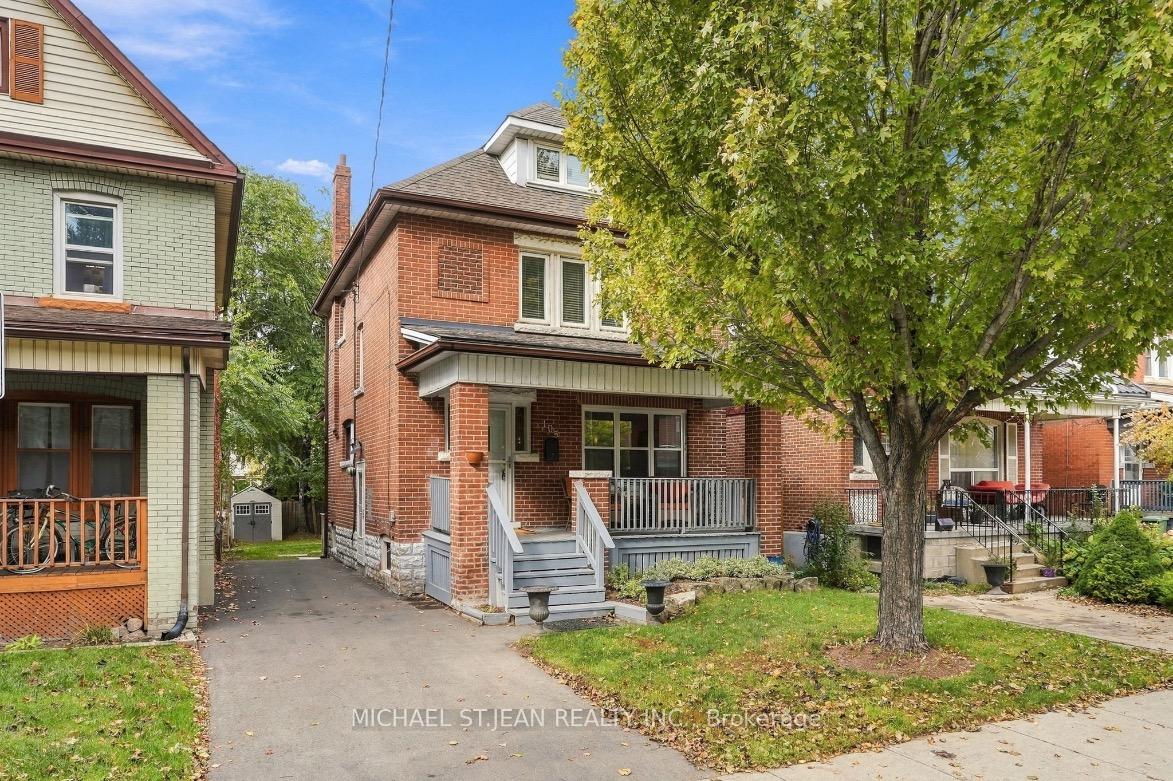 Photo 3 of 105 Balmoral Avenue N, Hamilton, Crown Point — HOMEH