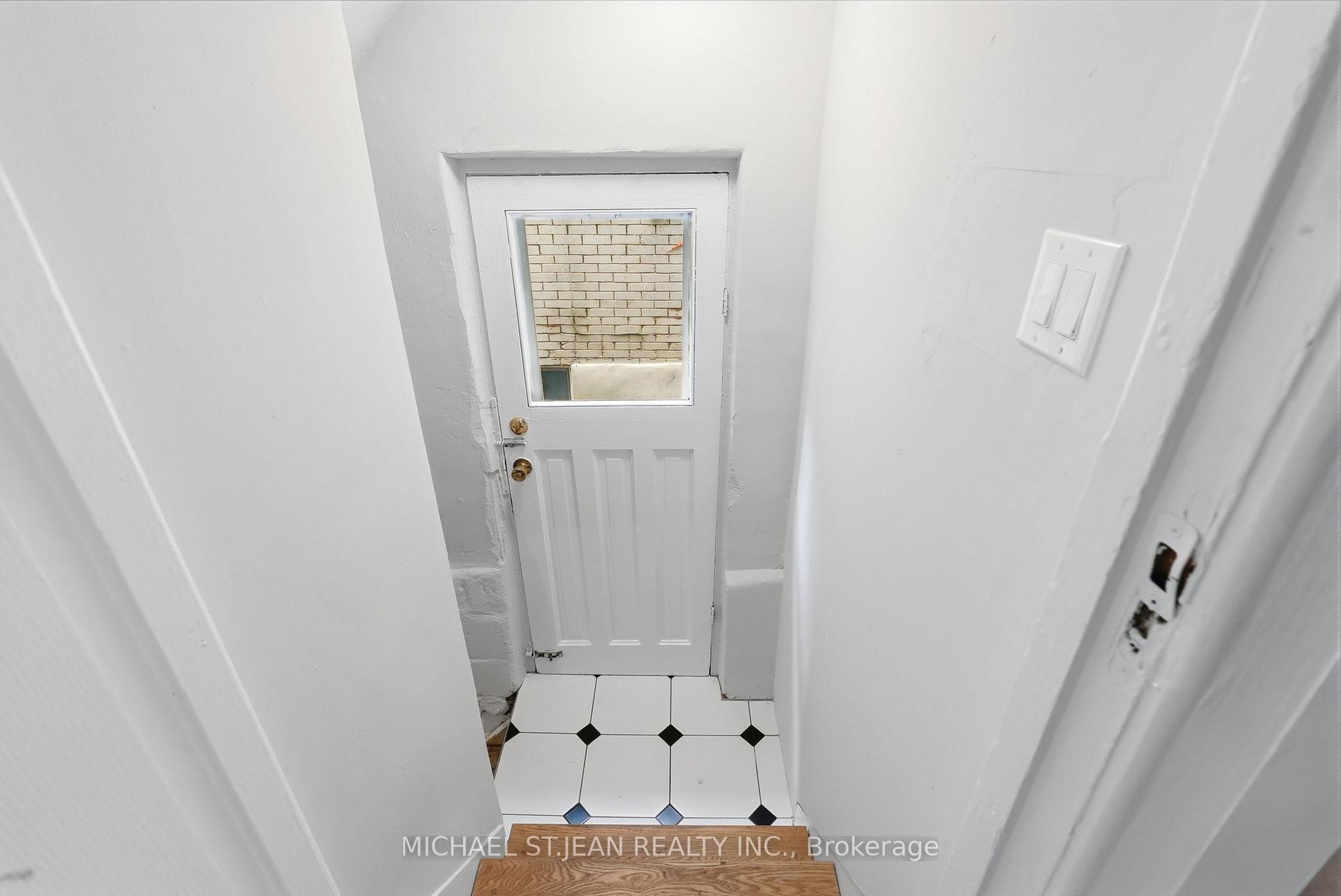 Photo 35 of 105 Balmoral Avenue N, Hamilton, Crown Point — HOMEH