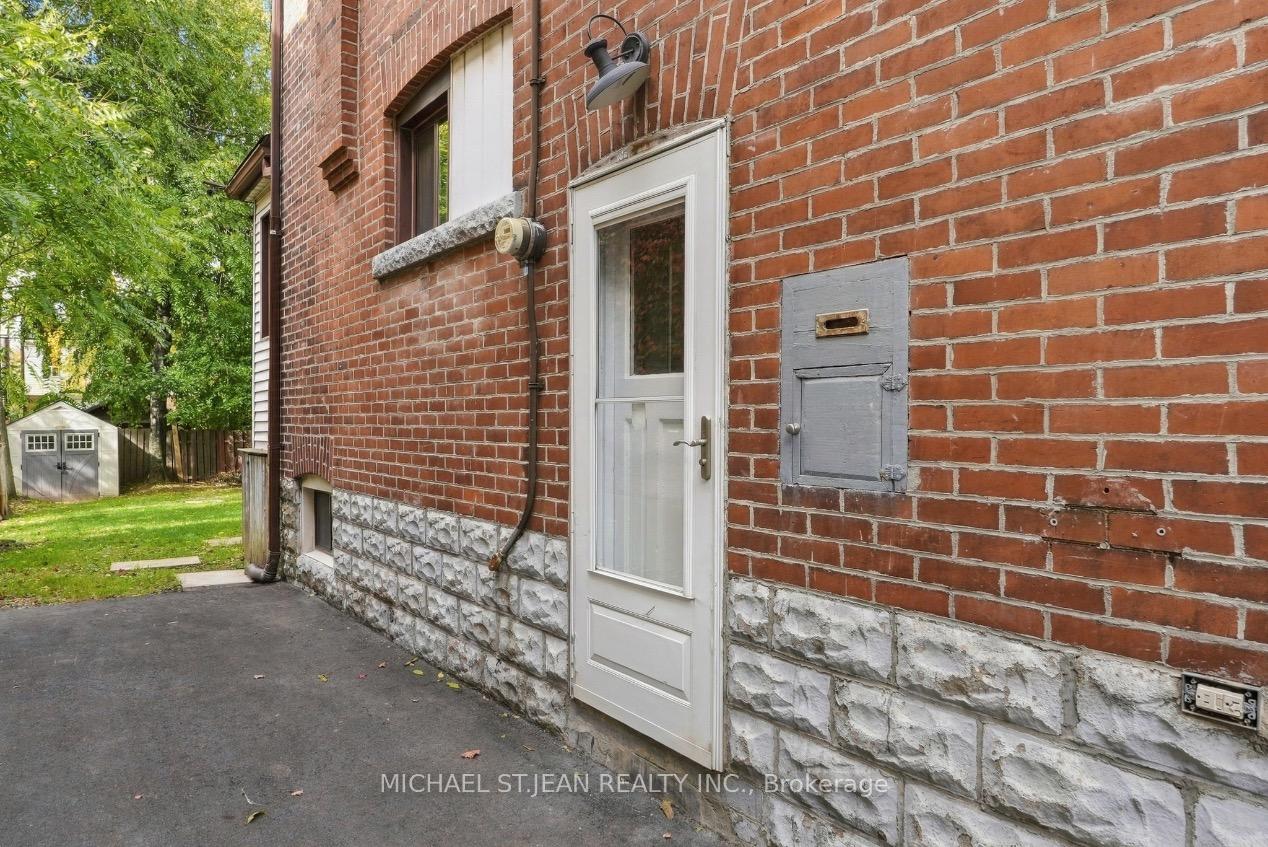 Photo 41 of 105 Balmoral Avenue N, Hamilton, Crown Point — HOMEH