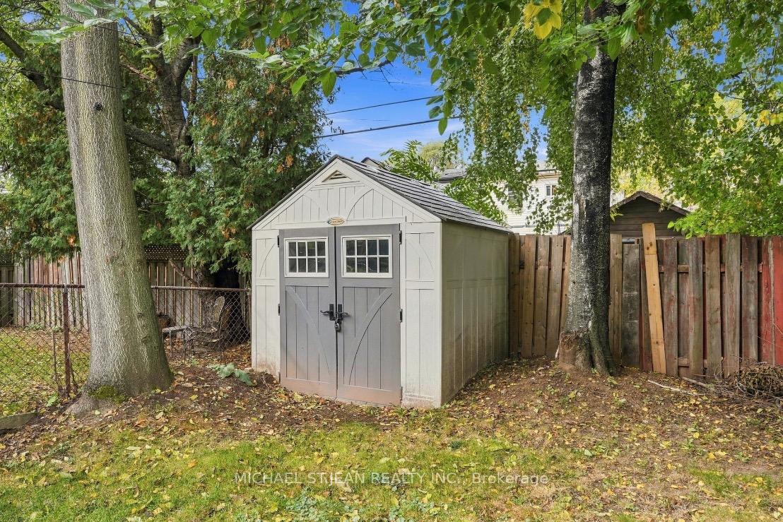 Photo 42 of 105 Balmoral Avenue N, Hamilton, Crown Point — HOMEH