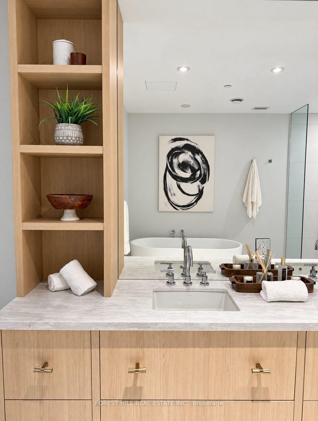 Photo 20 of Unit 6A, 2010 Bathurst Street, Toronto, Humewood-Cedarvale — HOMEH