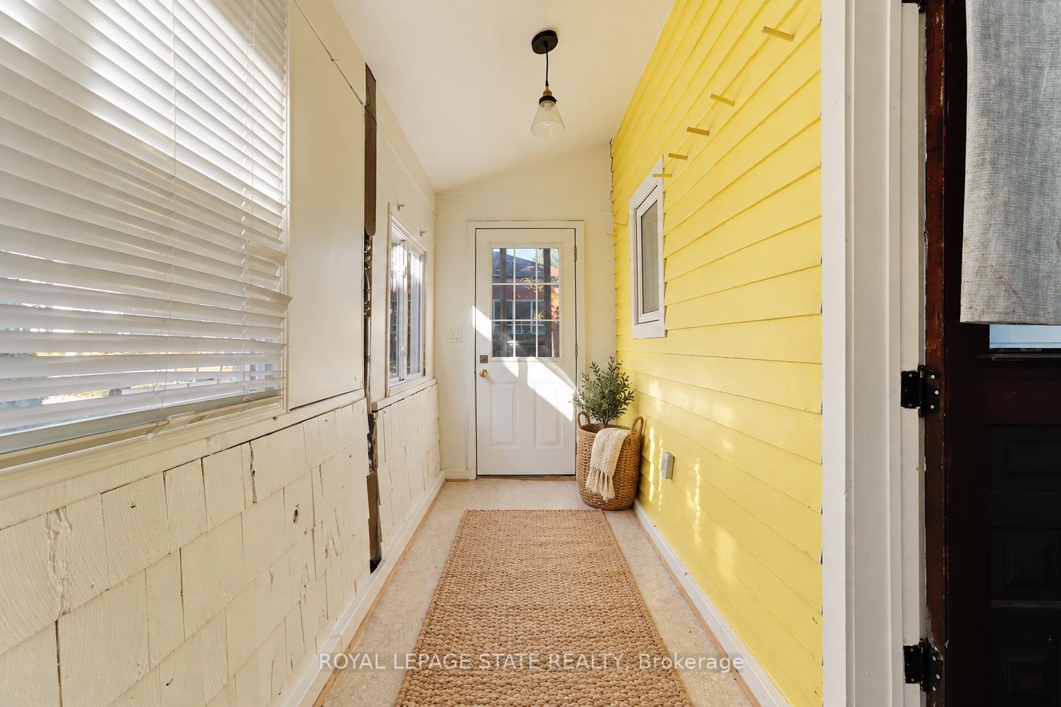 Photo 5 of 8 Tasker Street, St. Catharines, E. Chester — HOMEH