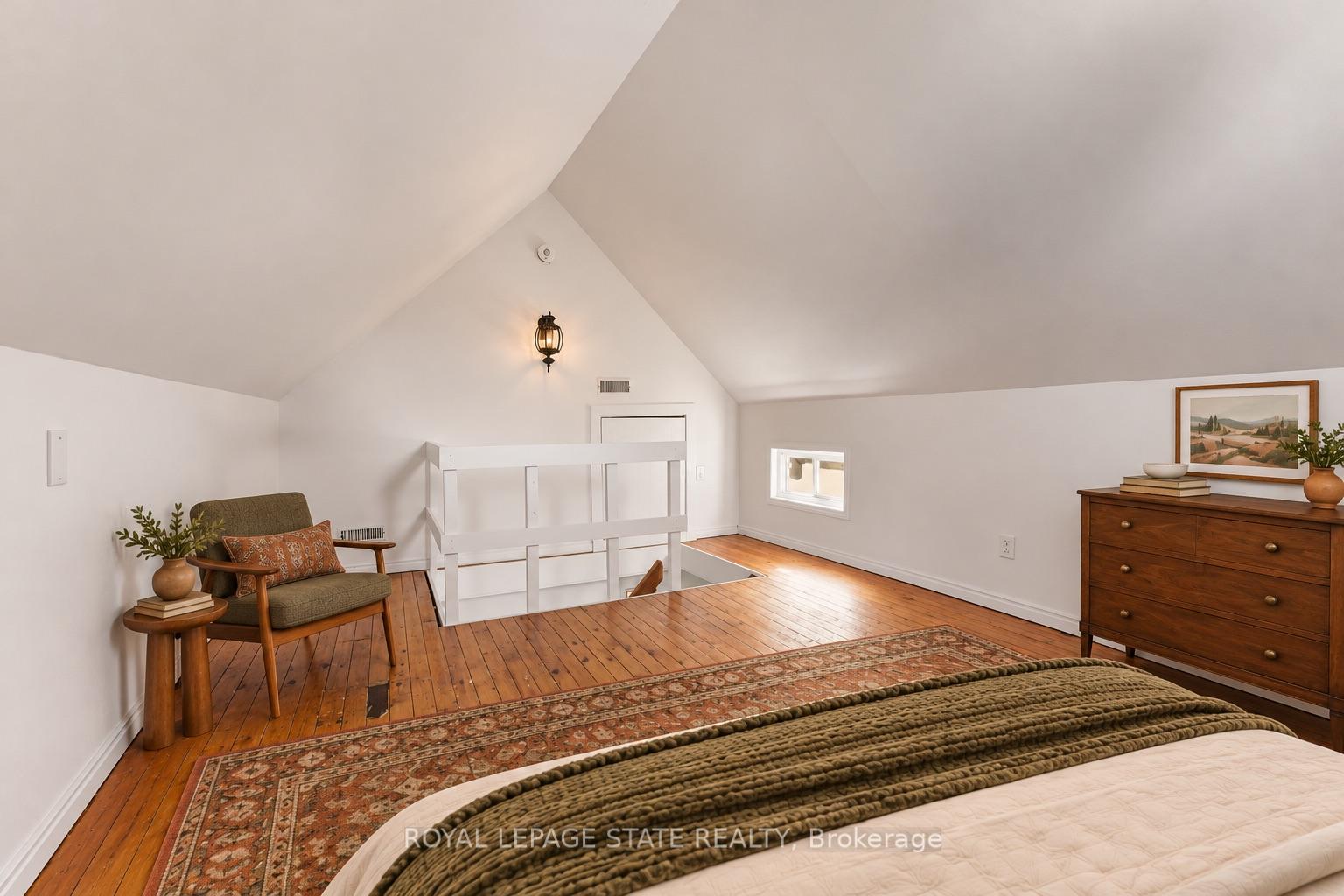 Photo 16 of 8 Tasker Street, St. Catharines, E. Chester — HOMEH