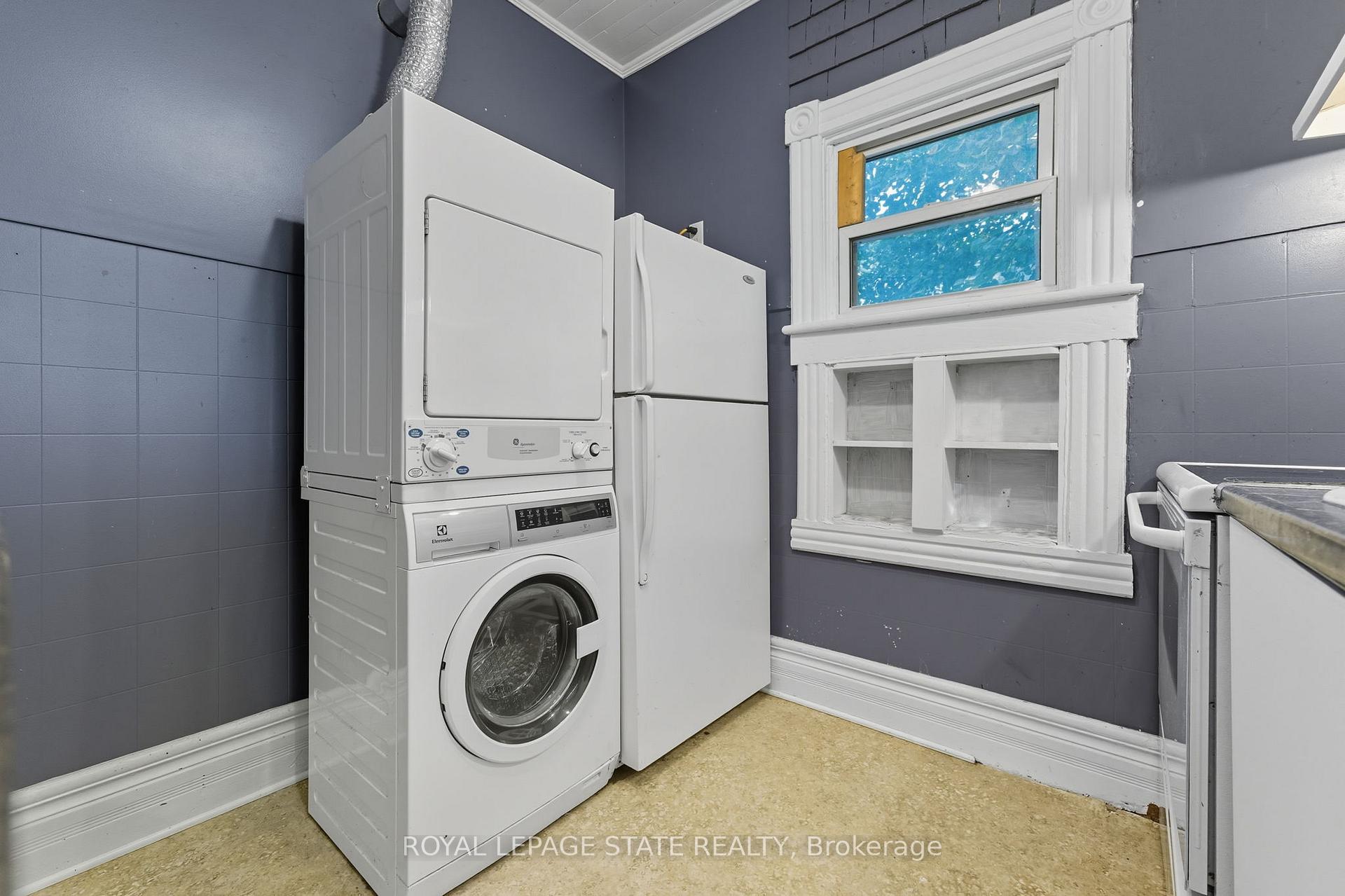 Photo 22 of 8 Tasker Street, St. Catharines, E. Chester — HOMEH