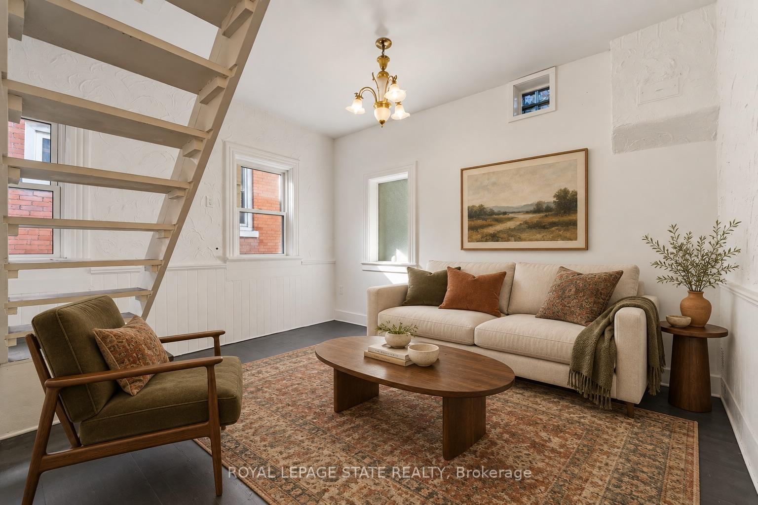 Photo 24 of 8 Tasker Street, St. Catharines, E. Chester — HOMEH