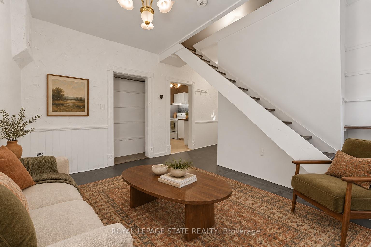 Photo 28 of 8 Tasker Street, St. Catharines, E. Chester — HOMEH