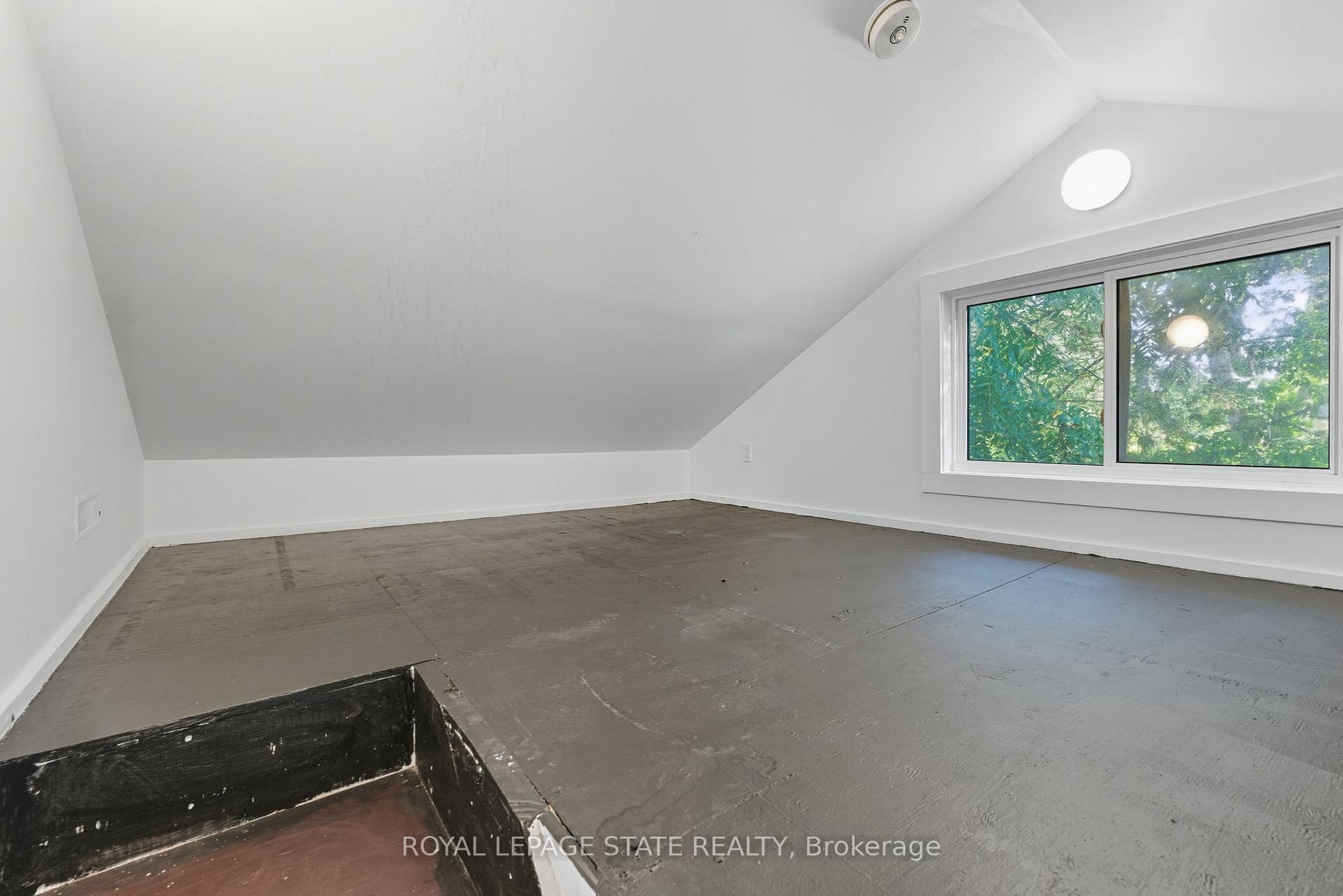 Photo 34 of 8 Tasker Street, St. Catharines, E. Chester — HOMEH