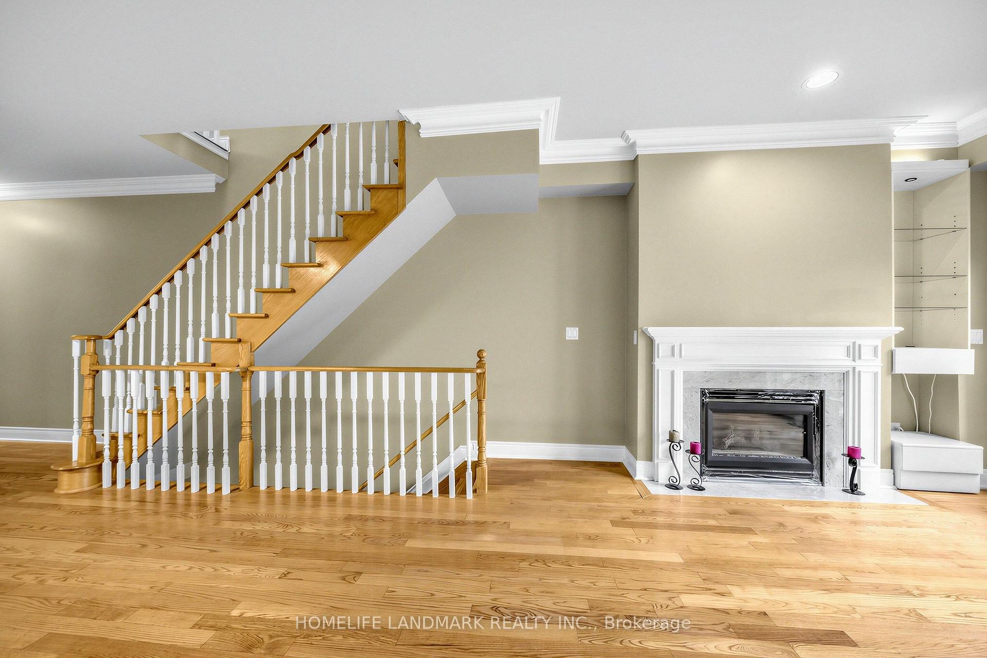 Photo 7 of Unit B, 2283 Lake Shore Boulevard, Etobicoke, Mimico — HOMEH