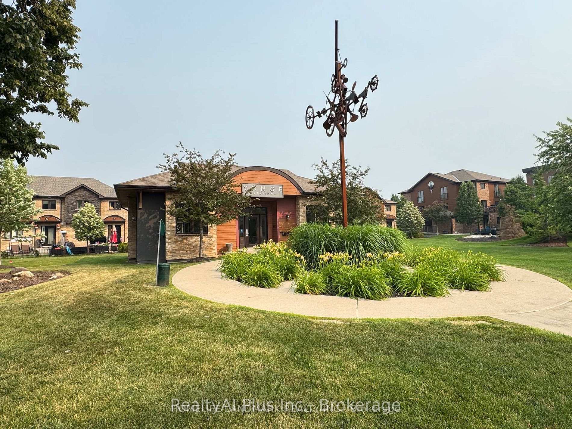 Photo 28 of Unit 404, 100 Dean Avenue, Barrie, Painswick South — HOMEH