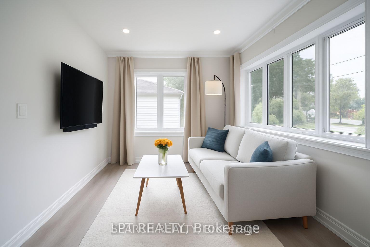 Photo 5 of 1079 Deta Road, Mississauga, Lakeview — HOMEH
