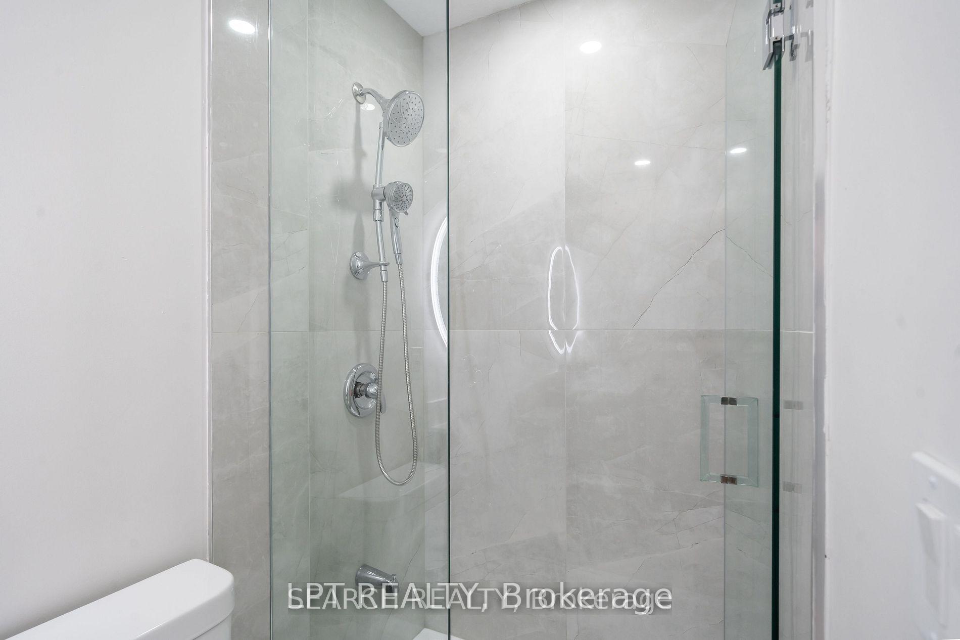 Photo 12 of 1079 Deta Road, Mississauga, Lakeview — HOMEH