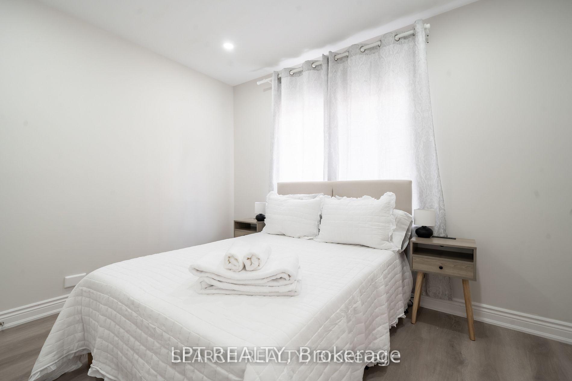 Photo 20 of 1079 Deta Road, Mississauga, Lakeview — HOMEH