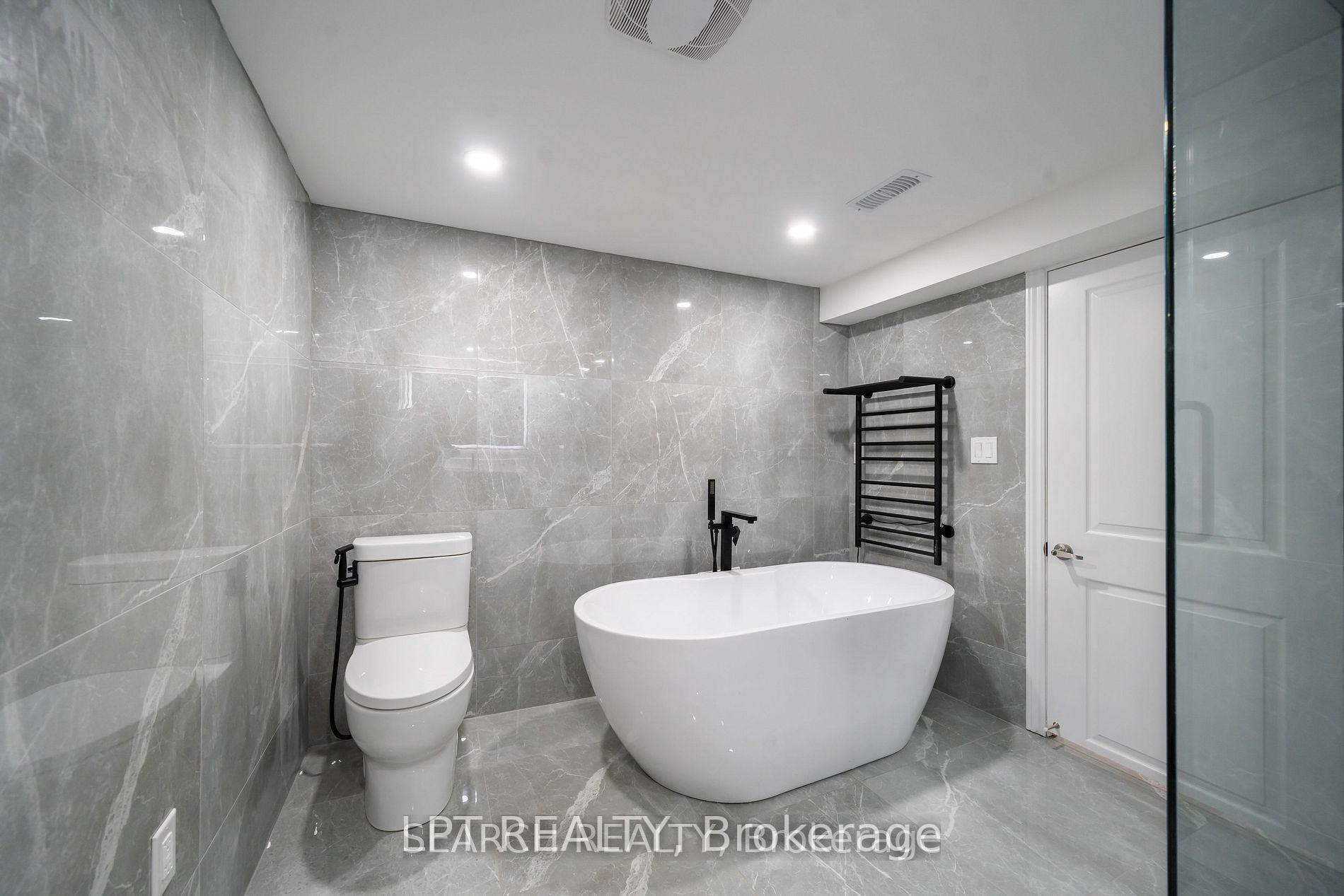 Photo 28 of 1079 Deta Road, Mississauga, Lakeview — HOMEH