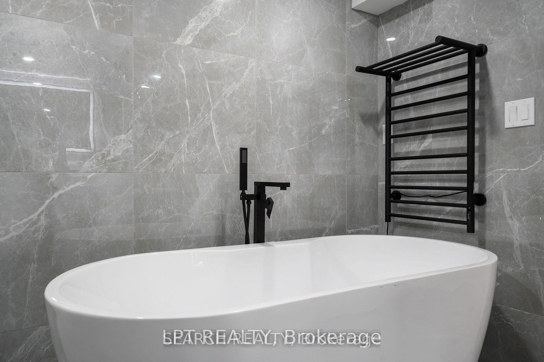 Photo 37 of 1079 Deta Road, Mississauga, Lakeview — HOMEH