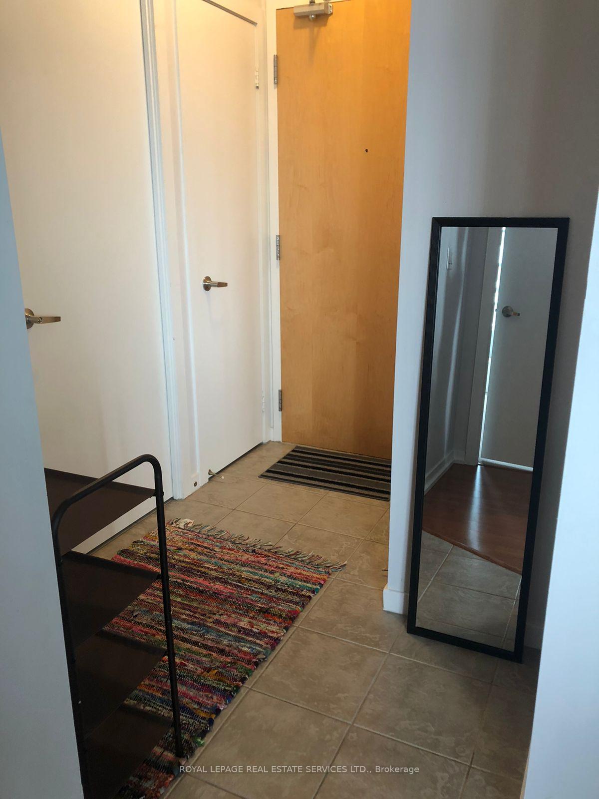 Photo 2 of Unit 2310, 55 Bremner Boulevard, Toronto, Waterfront Communities — HOMEH