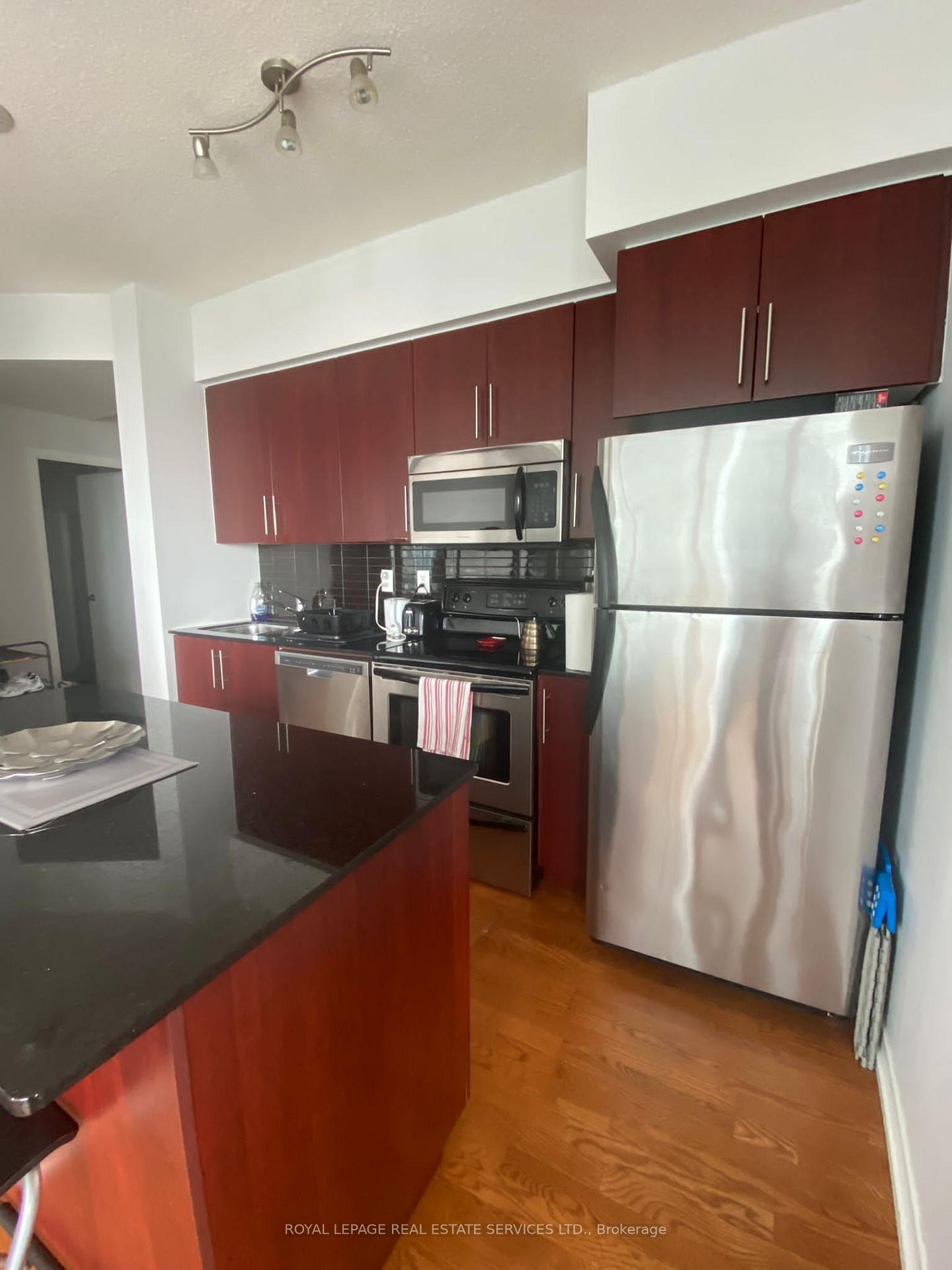Photo 5 of Unit 2310, 55 Bremner Boulevard, Toronto, Waterfront Communities — HOMEH