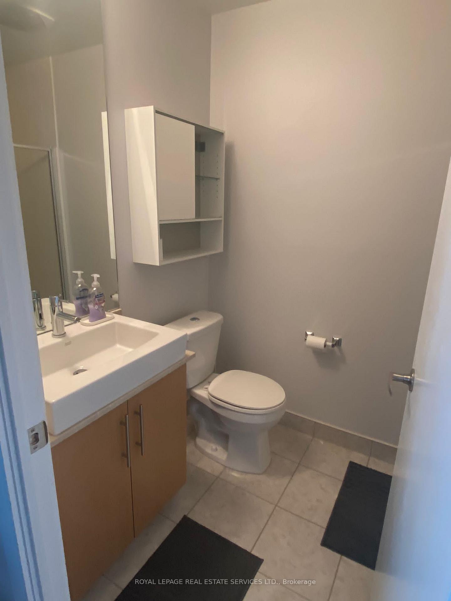 Photo 14 of Unit 2310, 55 Bremner Boulevard, Toronto, Waterfront Communities — HOMEH