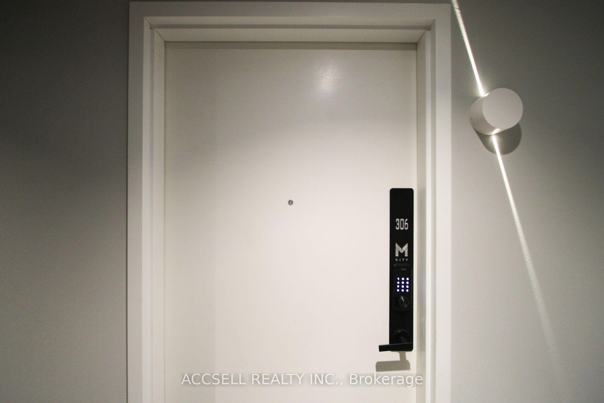 Photo 5 of 3883 quartz Road, Mississauga, City Centre — HOMEH
