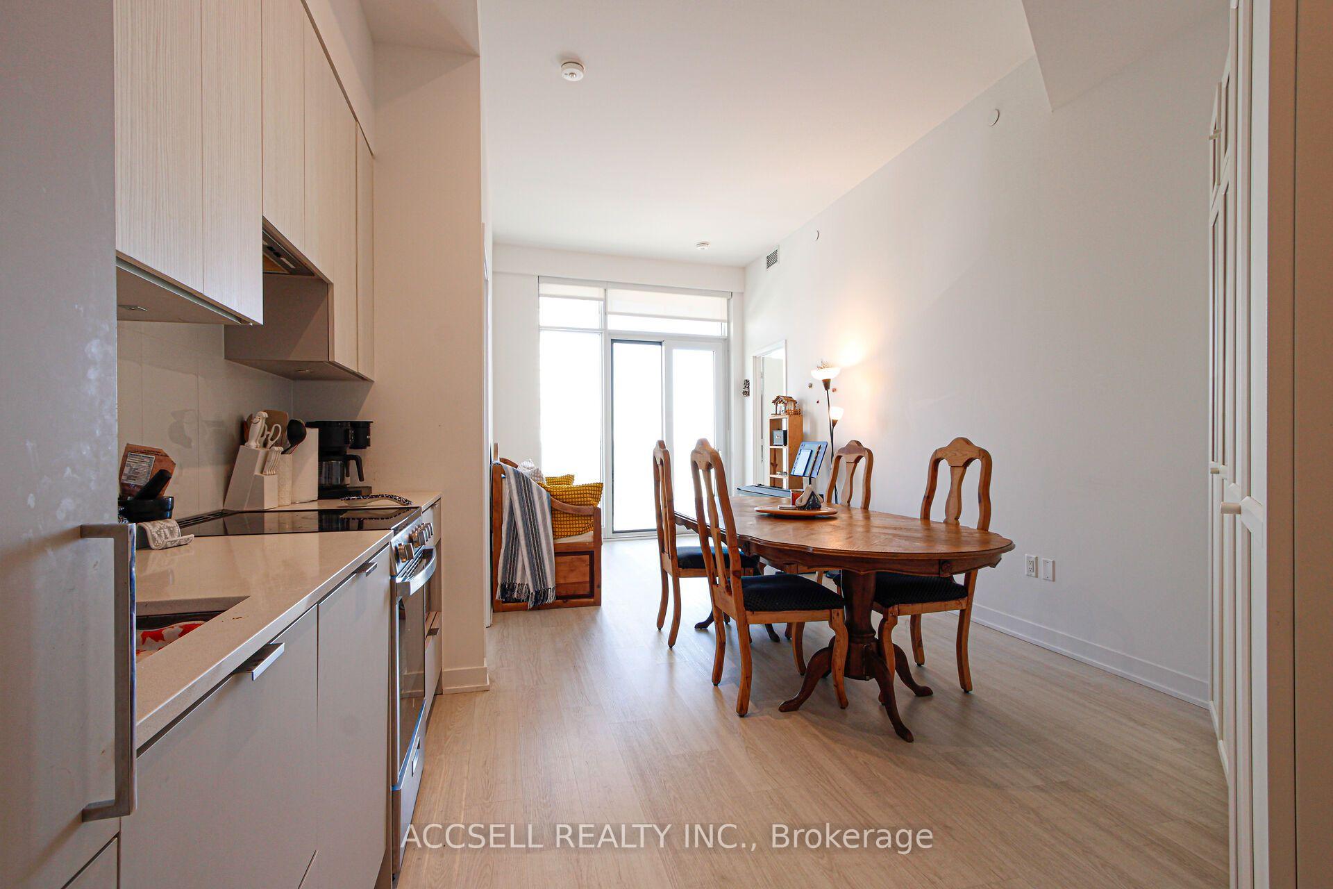 Photo 7 of 3883 quartz Road, Mississauga, City Centre — HOMEH