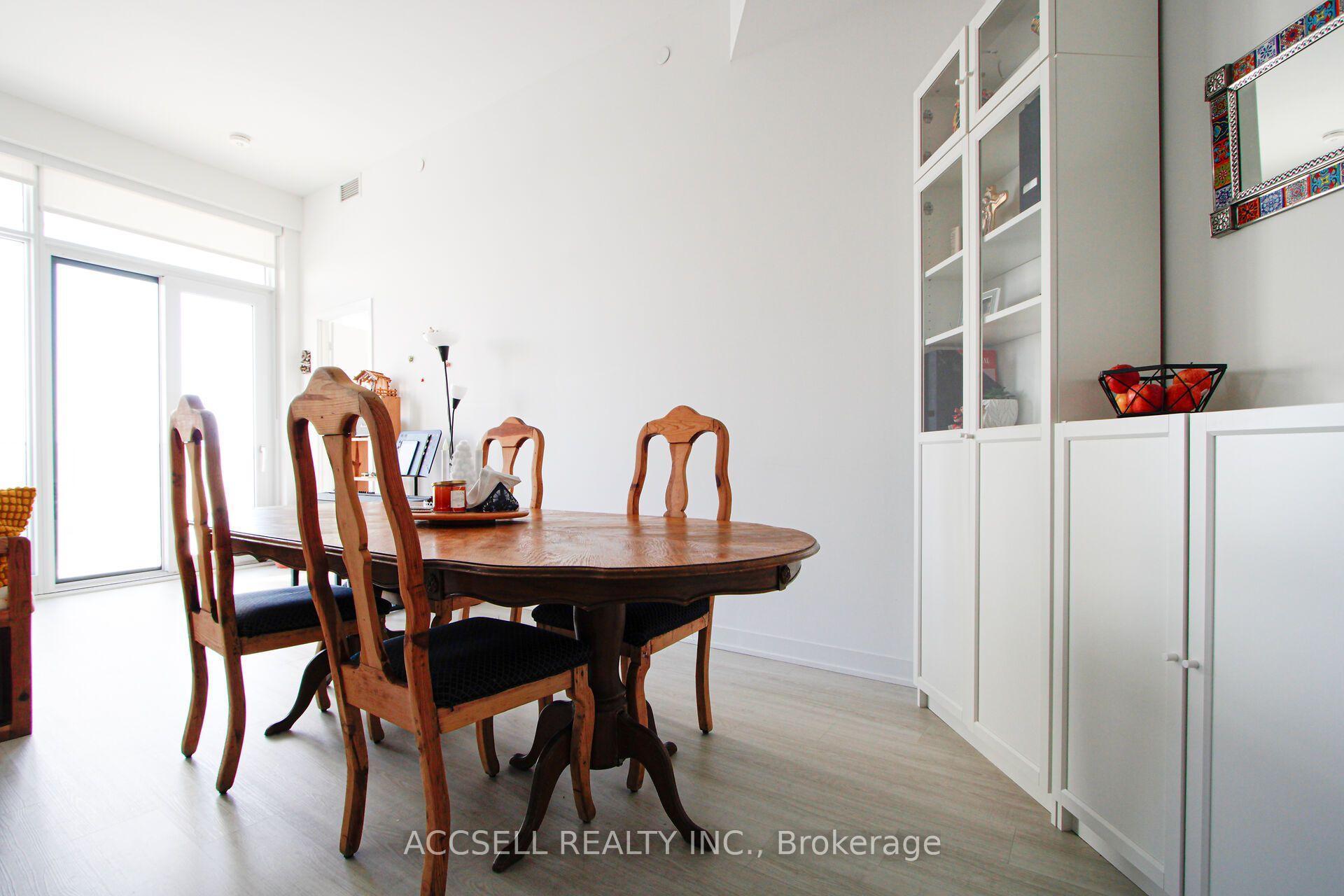 Photo 8 of 3883 quartz Road, Mississauga, City Centre — HOMEH