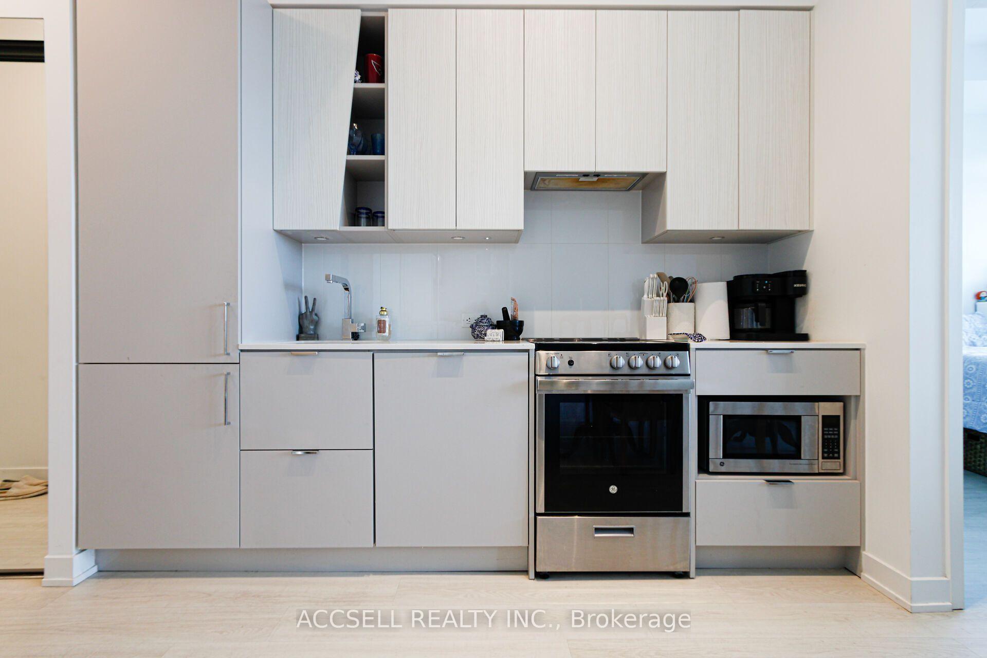Photo 10 of 3883 quartz Road, Mississauga, City Centre — HOMEH