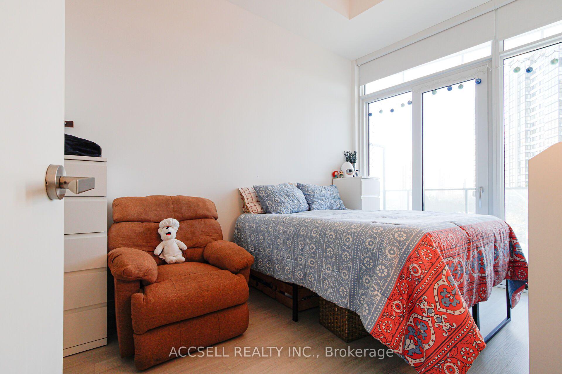 Photo 13 of 3883 quartz Road, Mississauga, City Centre — HOMEH