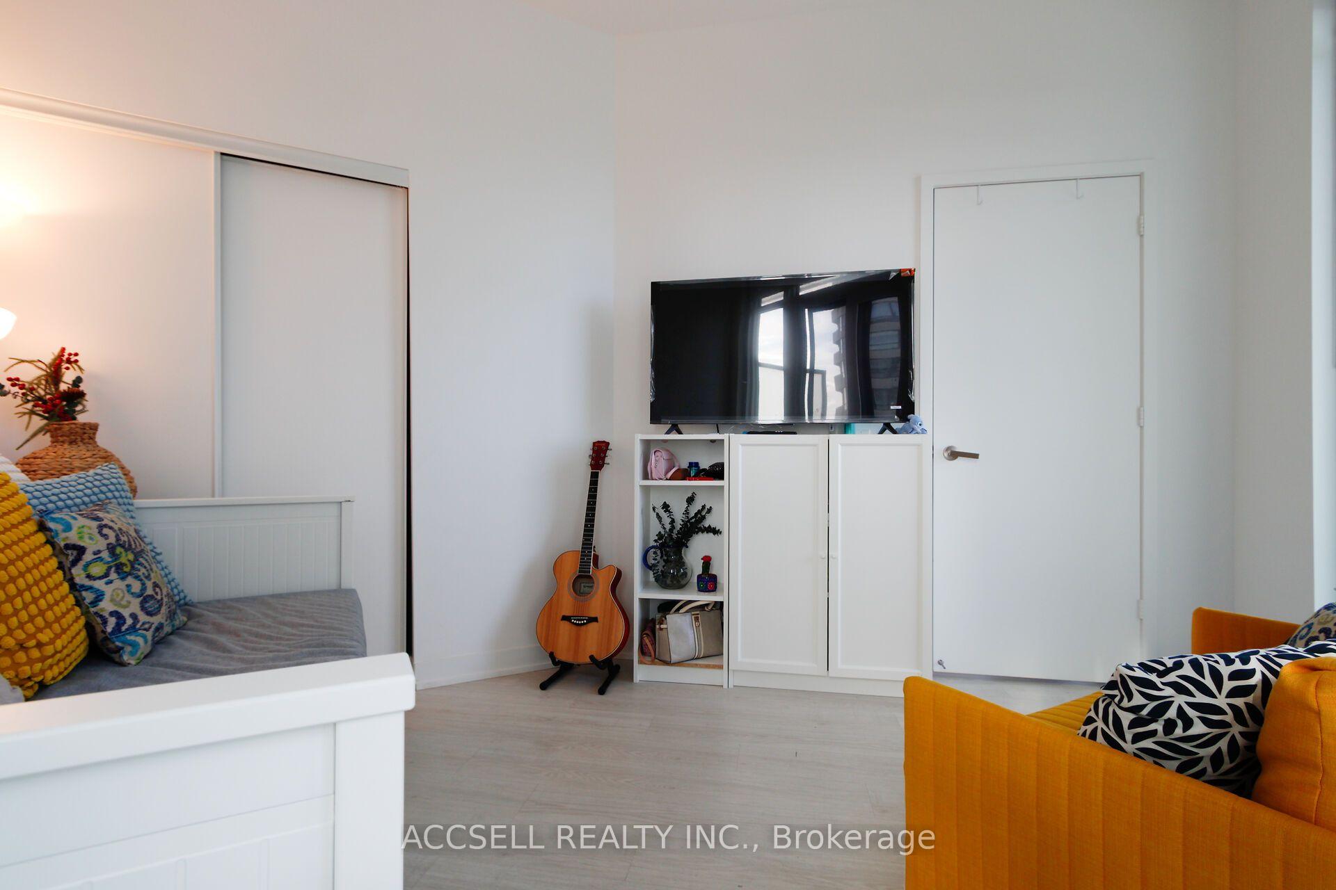 Photo 18 of 3883 quartz Road, Mississauga, City Centre — HOMEH