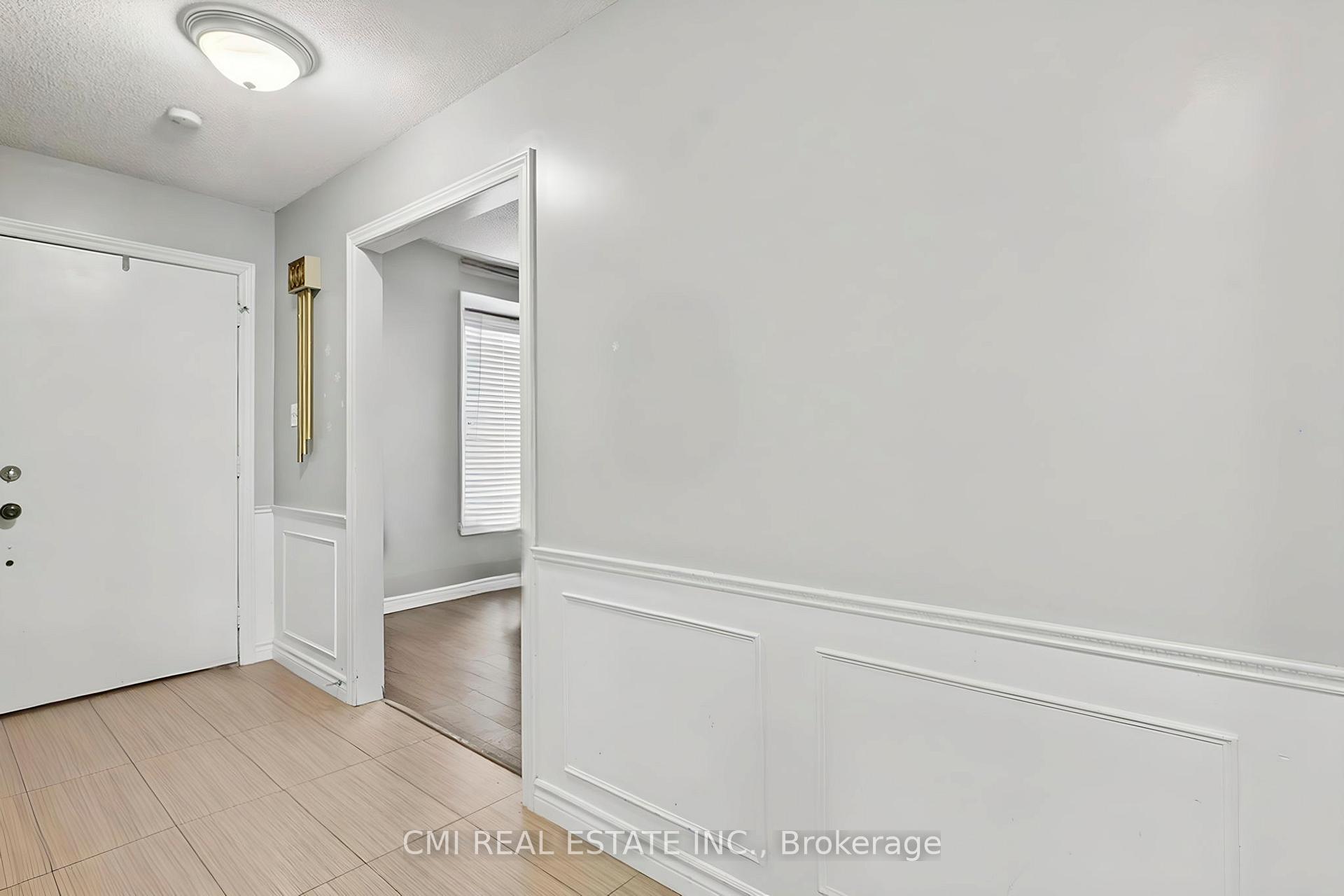 Photo 3 of 360 Culpepper Place, Waterloo, Maple Hills — HOMEH