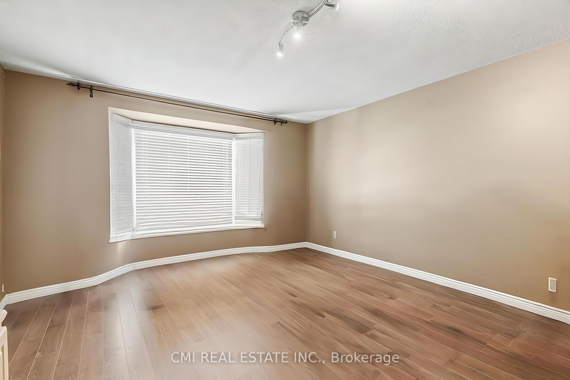 Photo 6 of 360 Culpepper Place, Waterloo, Maple Hills — HOMEH