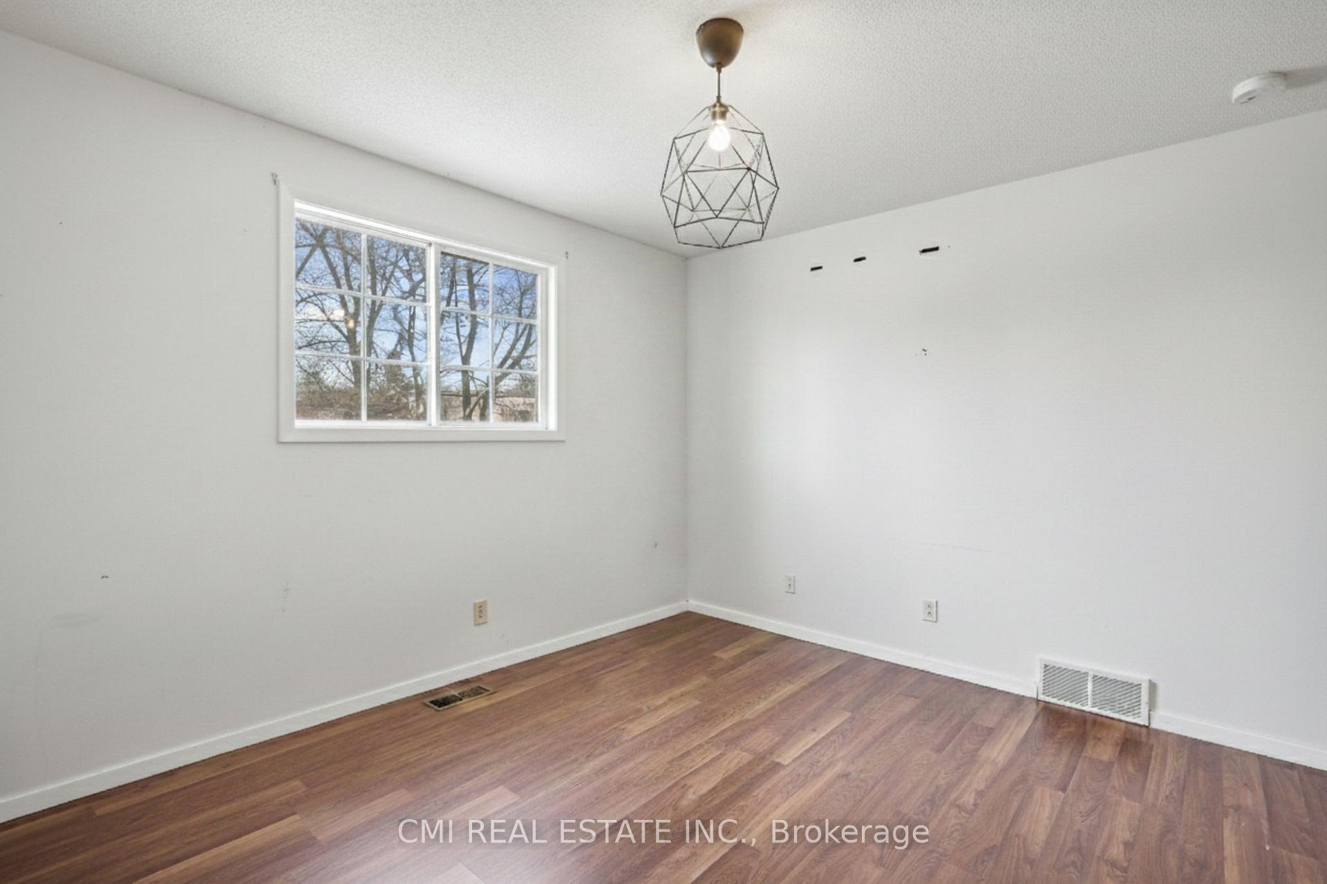 Photo 33 of 360 Culpepper Place, Waterloo, Maple Hills — HOMEH