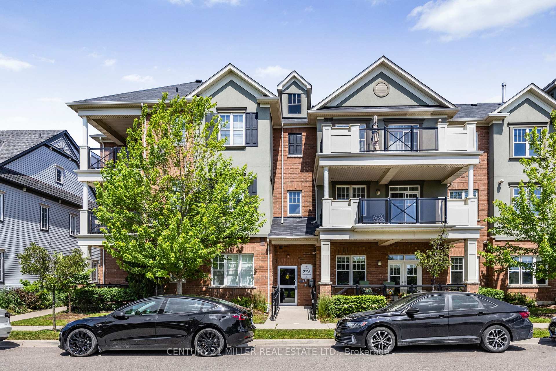 Photo 2 of Unit 201, 275 Roxton Road, Oakville, River Oaks — HOMEH