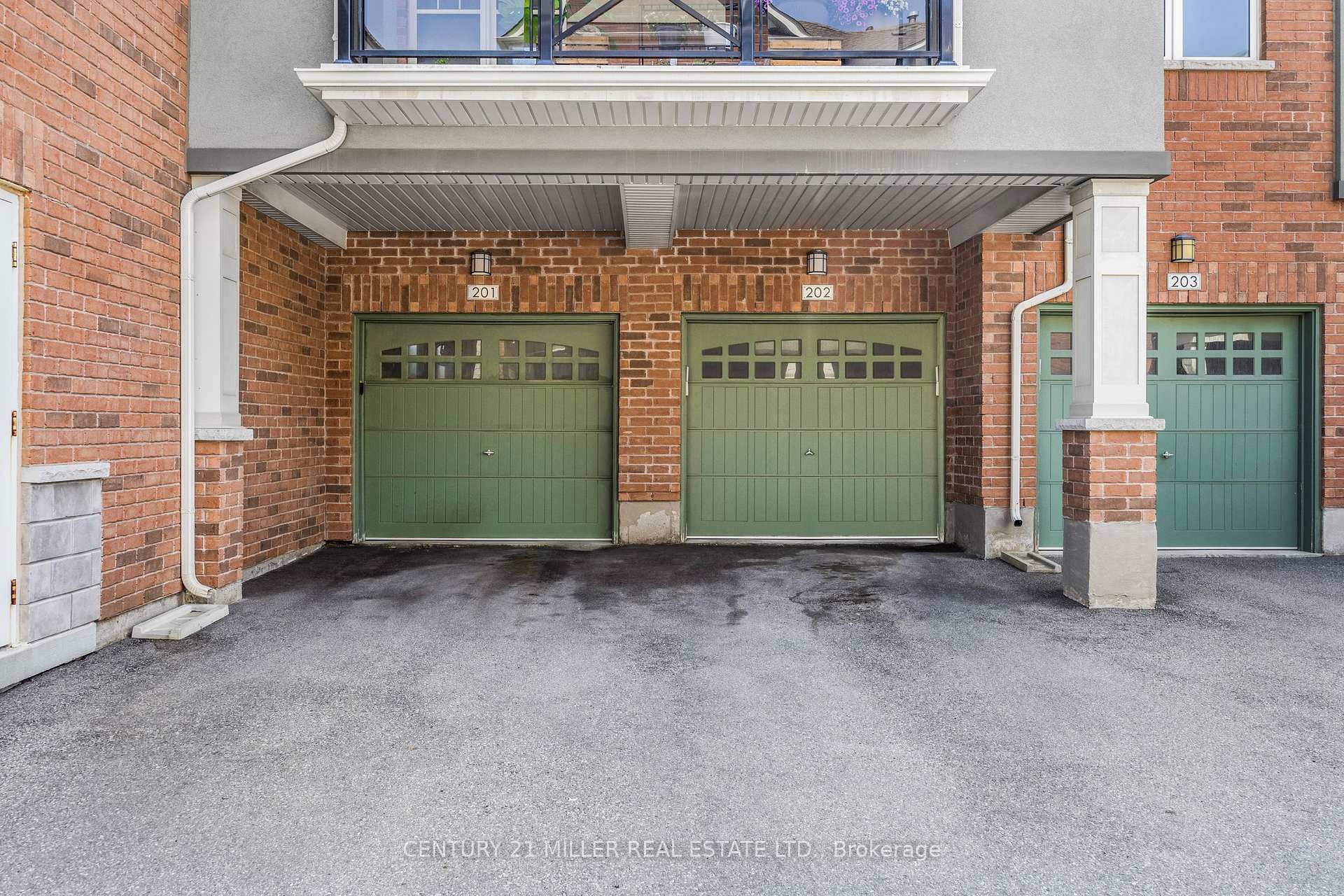 Photo 7 of Unit 201, 275 Roxton Road, Oakville, River Oaks — HOMEH