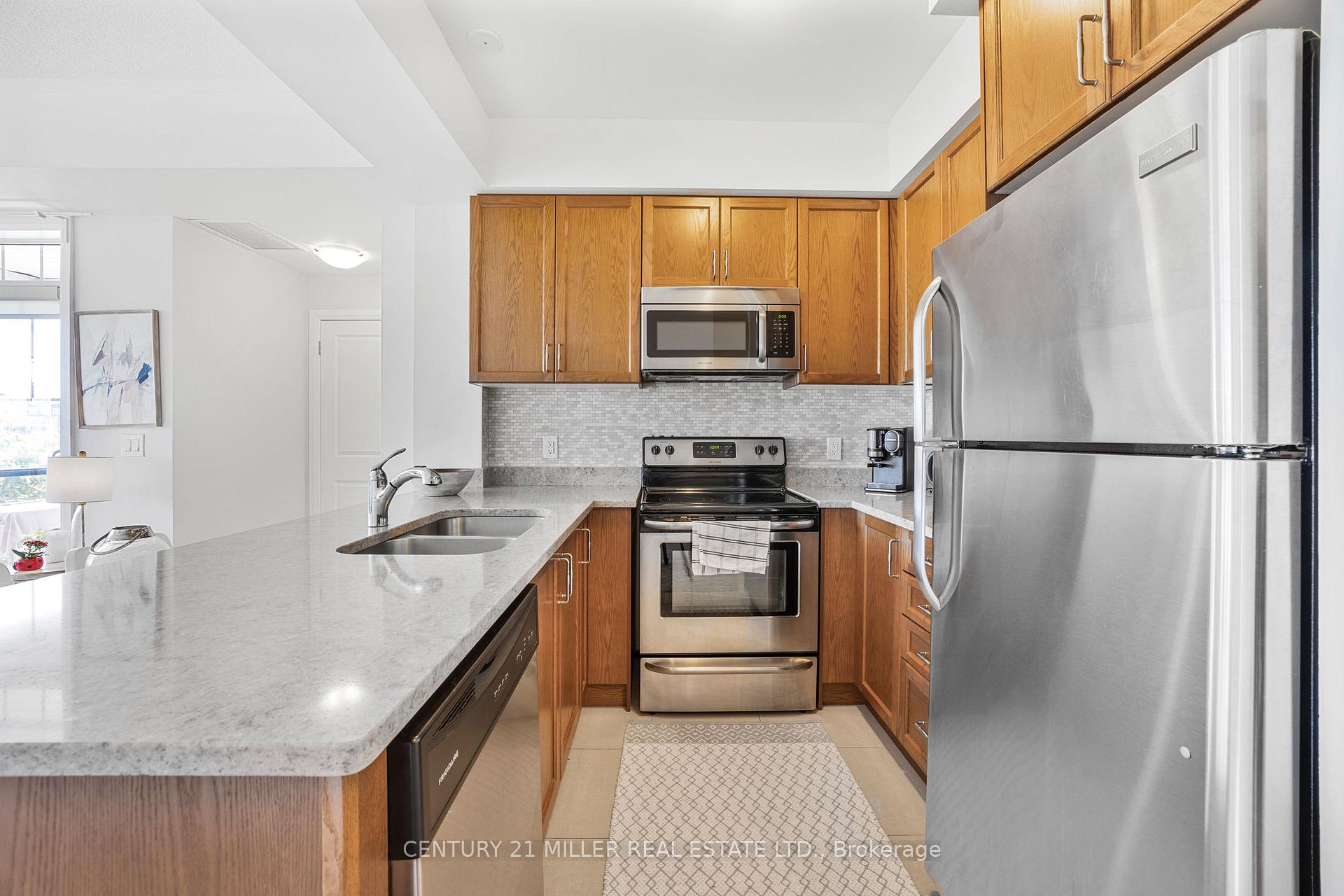 Photo 16 of Unit 201, 275 Roxton Road, Oakville, River Oaks — HOMEH