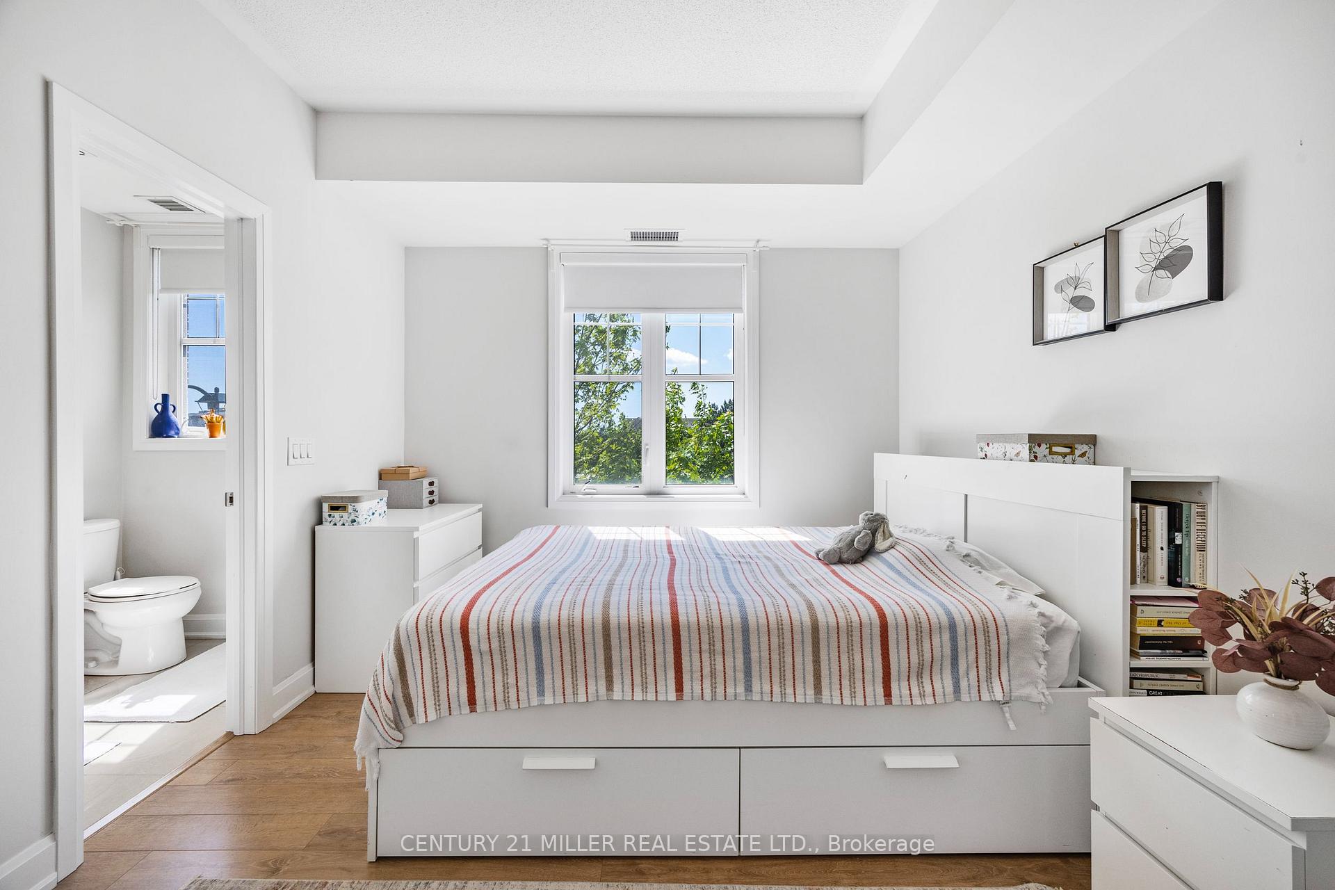 Photo 23 of Unit 201, 275 Roxton Road, Oakville, River Oaks — HOMEH