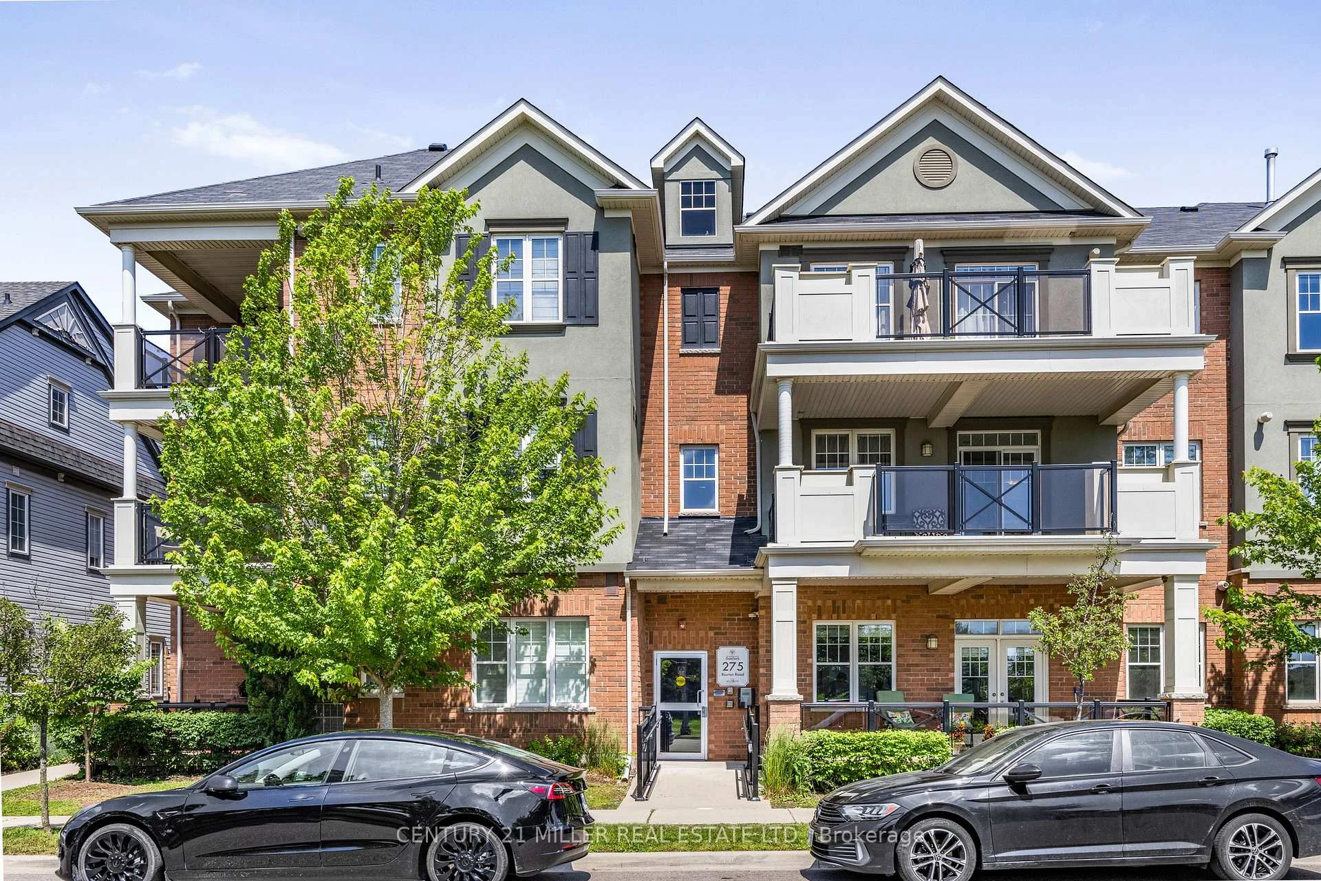 Photo 3 of Unit 201, 275 Roxton Road, Oakville, River Oaks — HOMEH