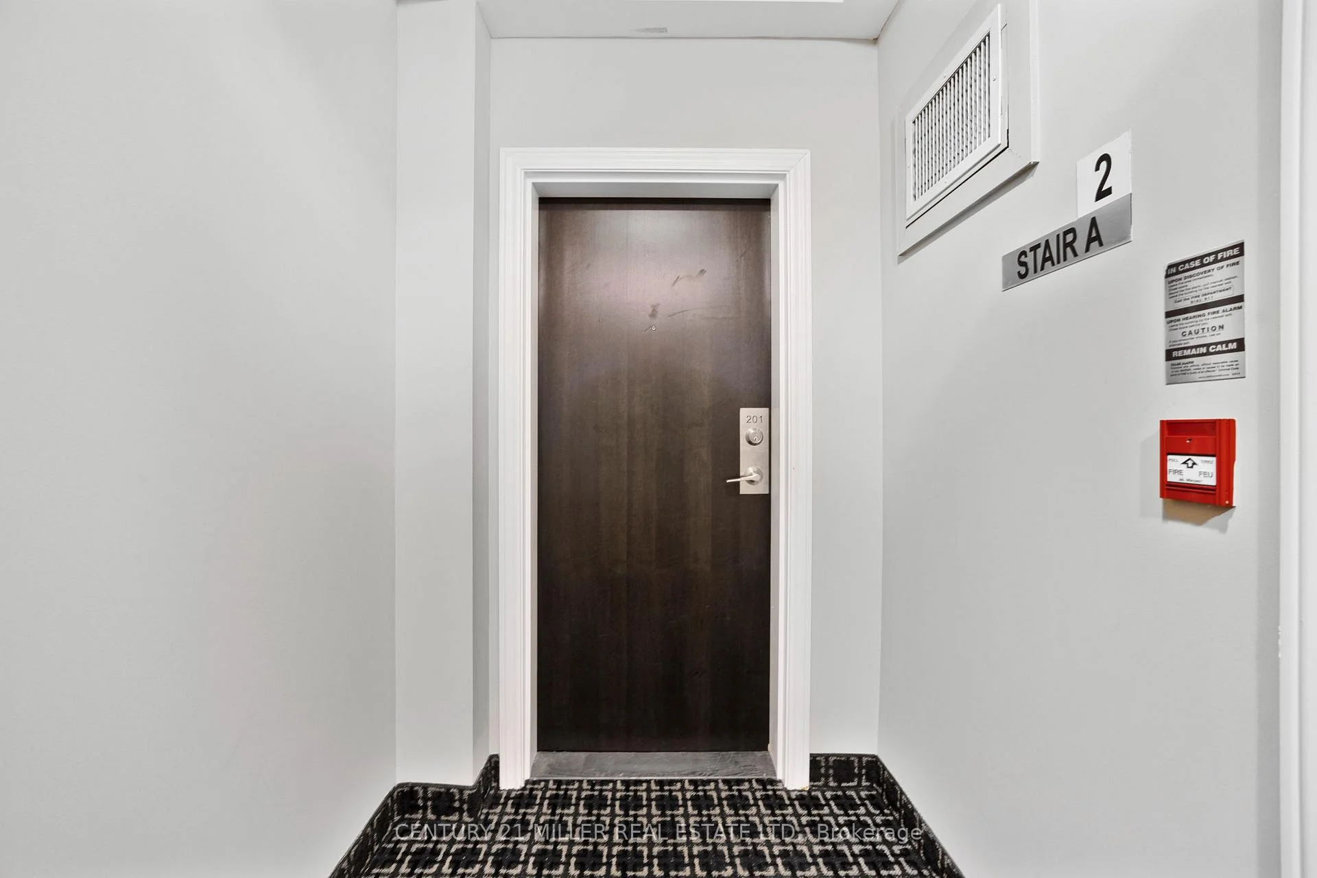 Photo 10 of Unit 201, 275 Roxton Road, Oakville, River Oaks — HOMEH