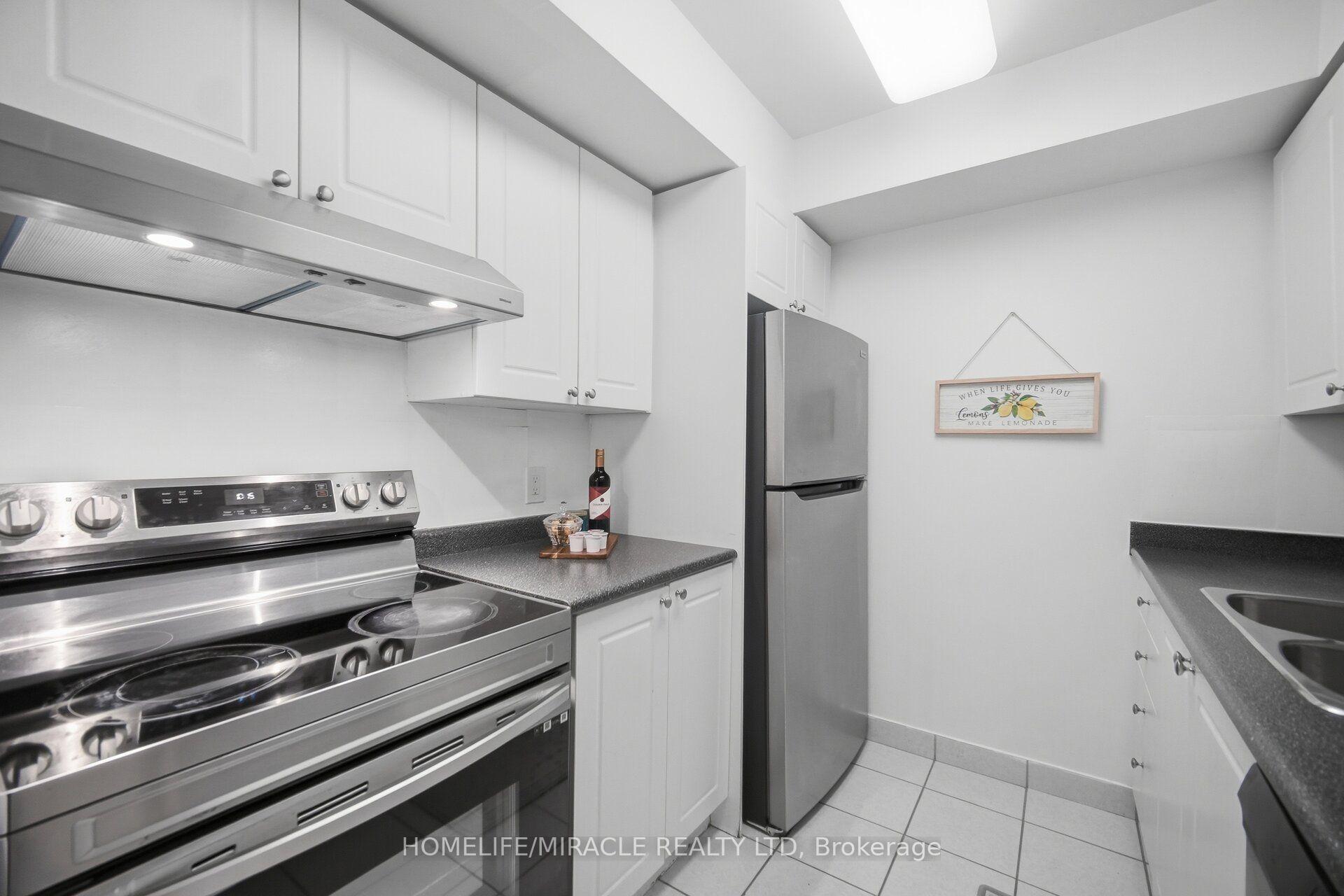 Photo 15 of Unit 301, 260 Doris Avenue, North York, Willowdale East — HOMEH
