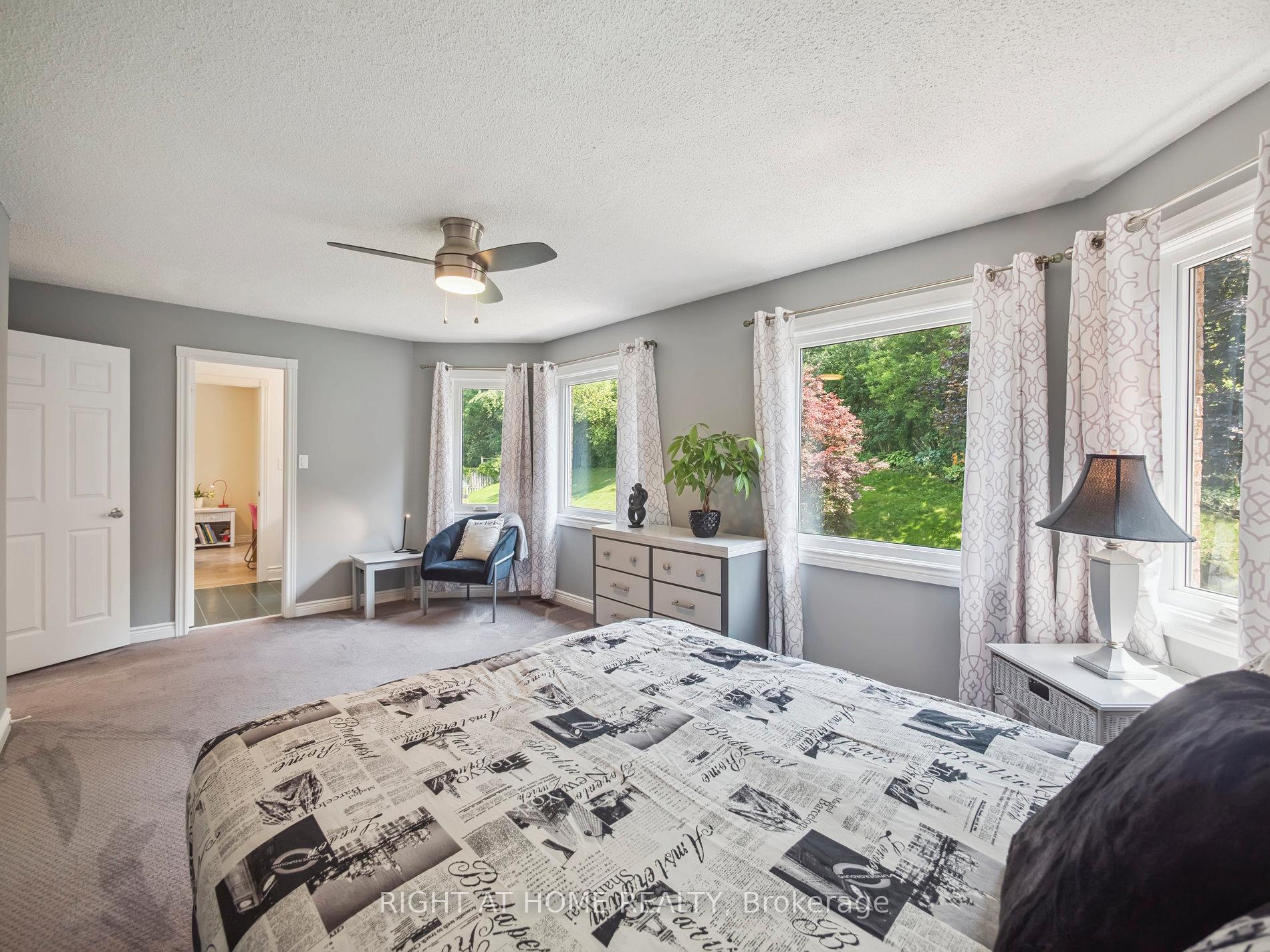 Photo 29 of 100 Carlyle Crescent, Aurora, Aurora Highlands — HOMEH