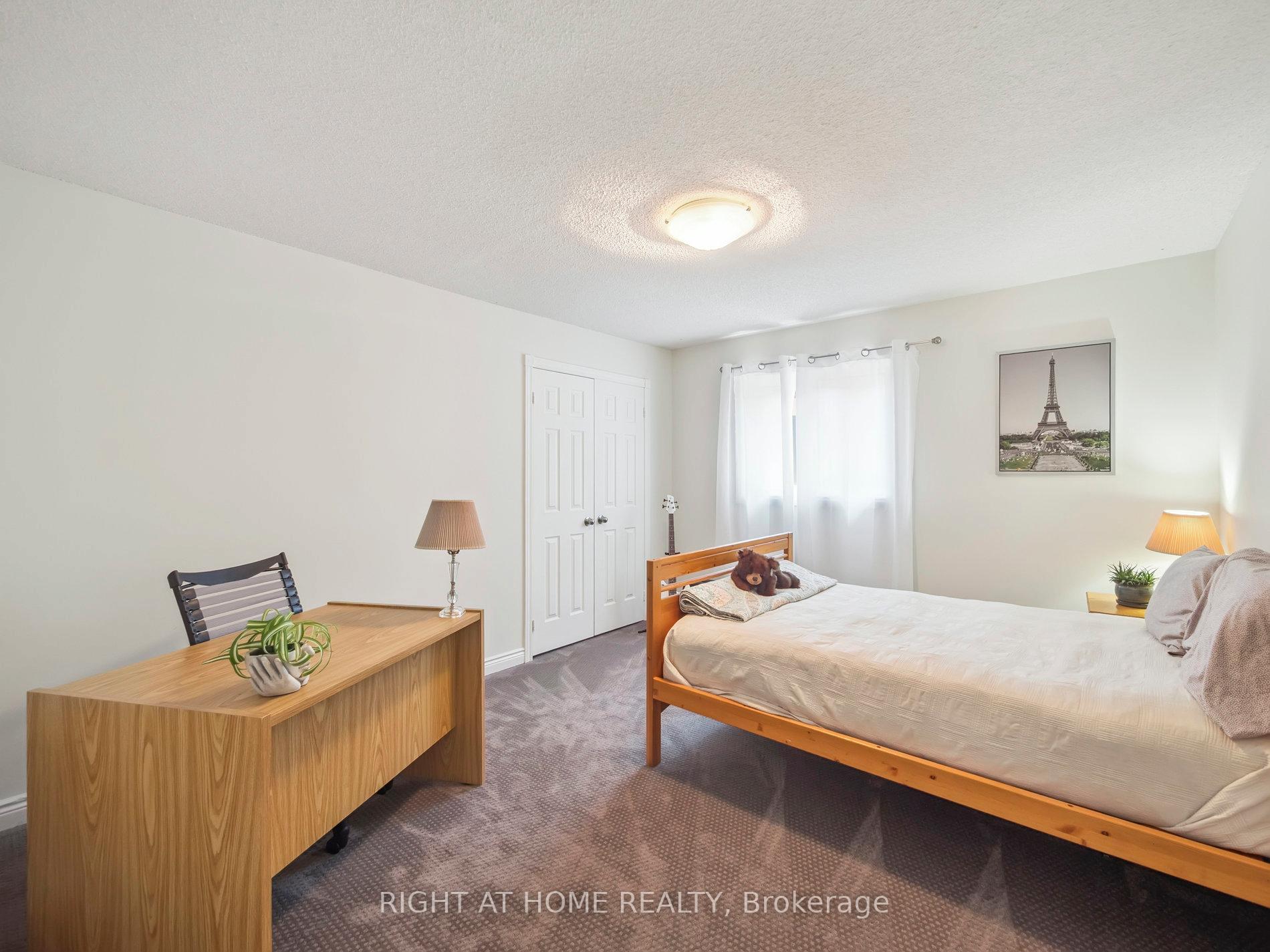 Photo 32 of 100 Carlyle Crescent, Aurora, Aurora Highlands — HOMEH