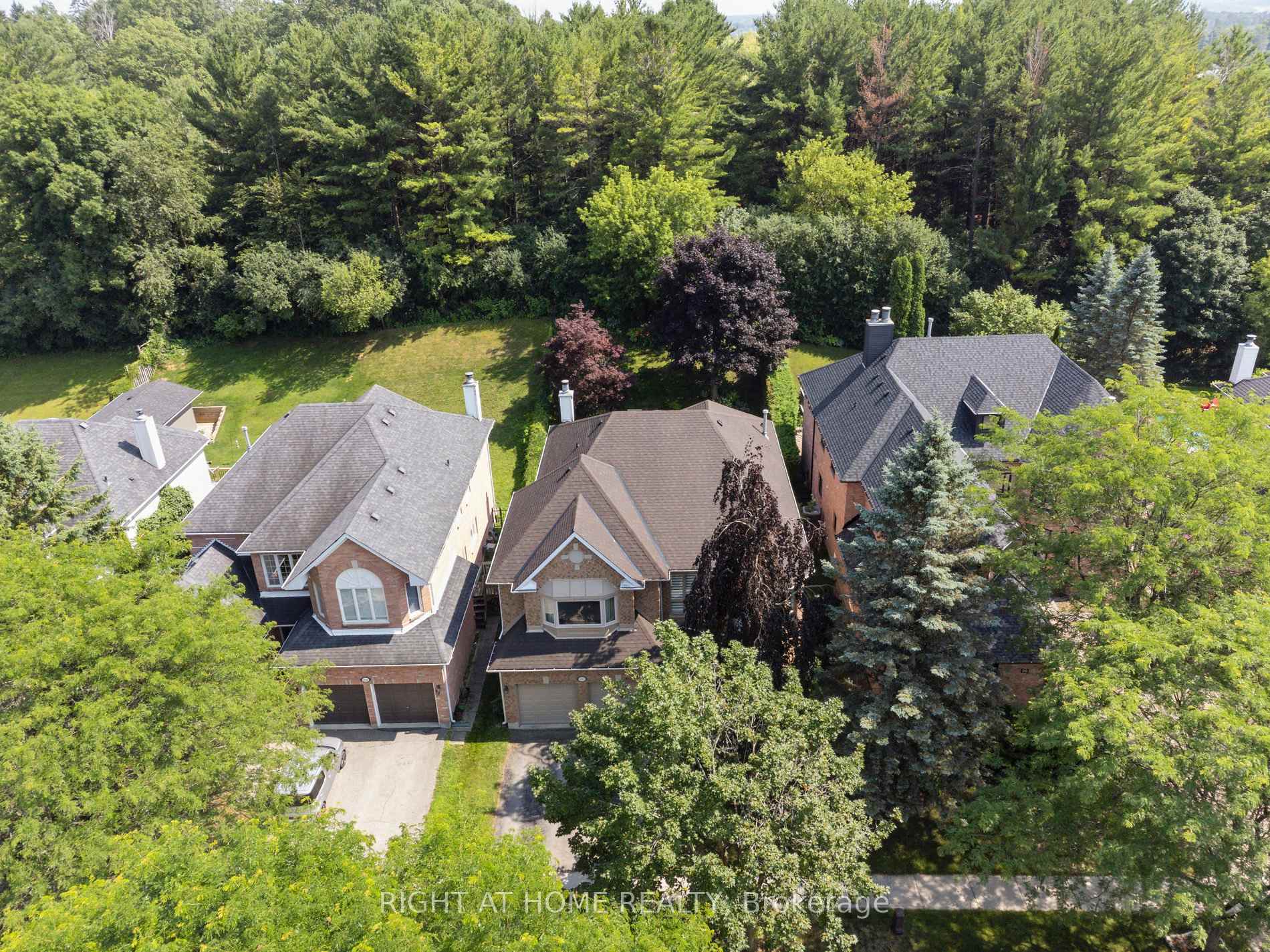 Photo 41 of 100 Carlyle Crescent, Aurora, Aurora Highlands — HOMEH
