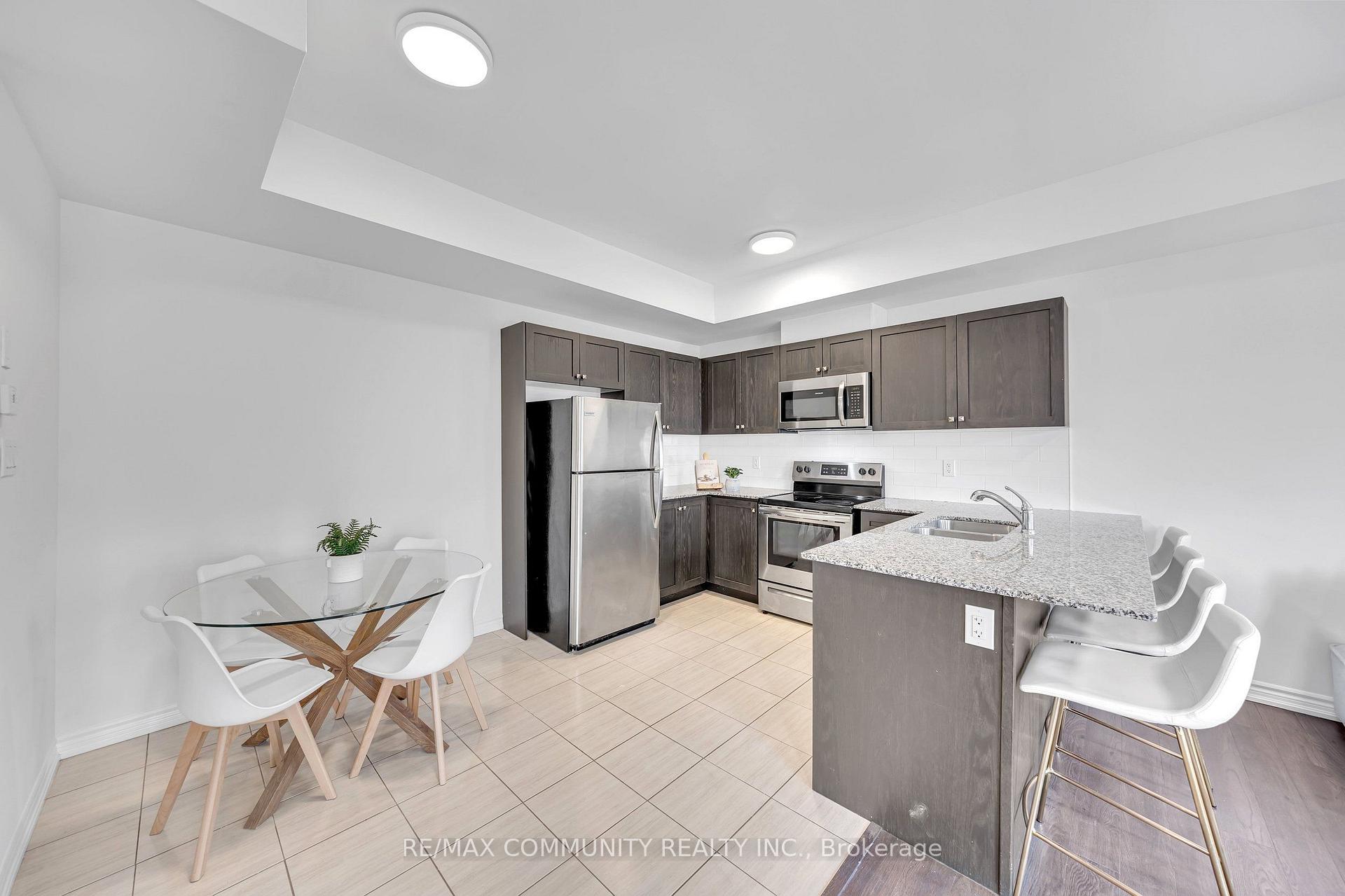Photo 3 of 1761 Rex Heath Drive, Pickering, Duffin Heights — HOMEH